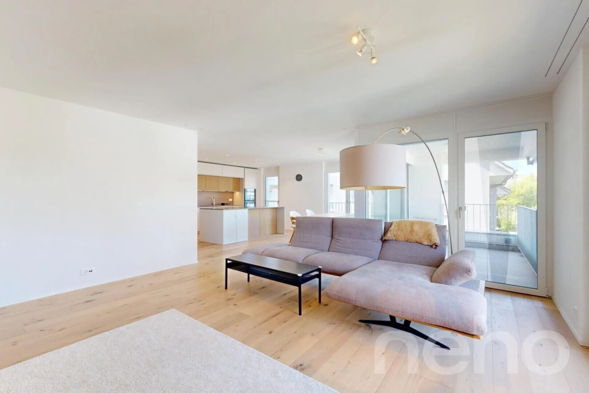 Neuwertige 5.5-Zimmer-Maisonettewohnung in Spreitenbach