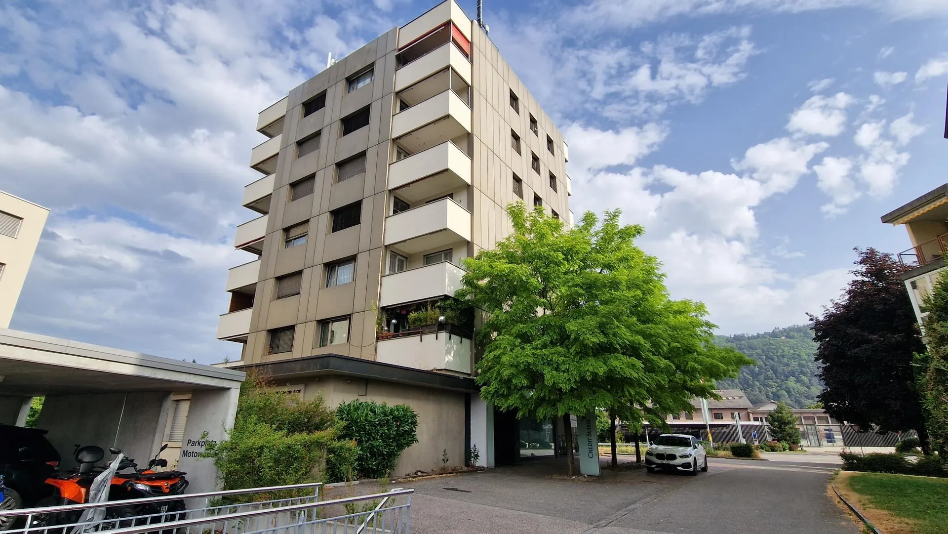 Grossflächige 4-ZW mit zwei Balkonen, Nähe Bahnhof Rothrist