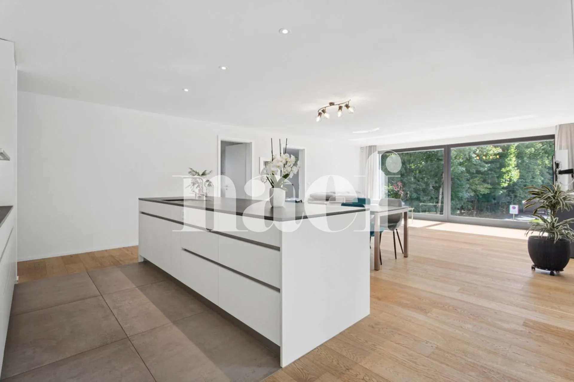 EN EXCLUSIVITÉ : Magnifique appartement de 4.5 pièces d'env. 130 m² avec terrasse à vendre à Fribourg