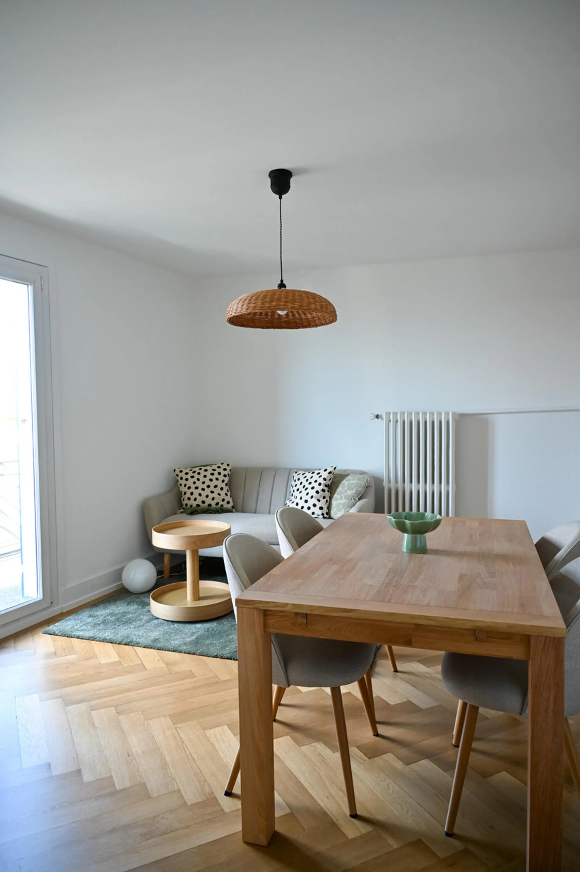 Magnifique appartement de 2,5 pièces meublé avec vue sur le lac et les Alpes