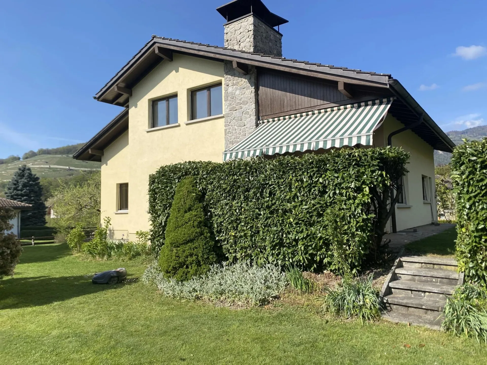 Charmante maison de 7 pièces à Bex