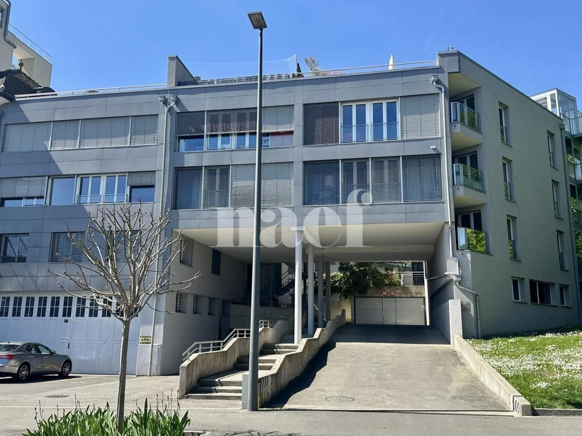 Lumineux et spacieux appartement de 6 pièces avec grande terrasse