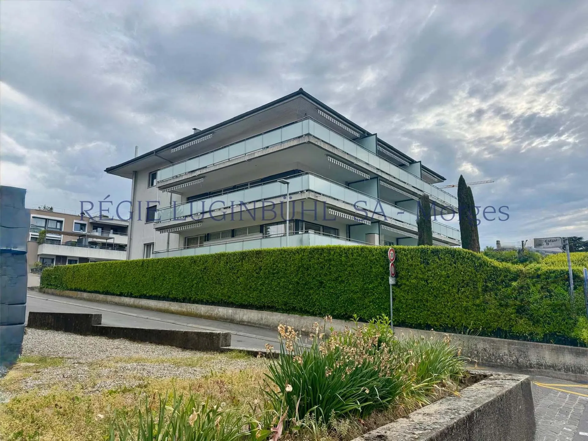 Grand appartement moderne de 3.5 pièces