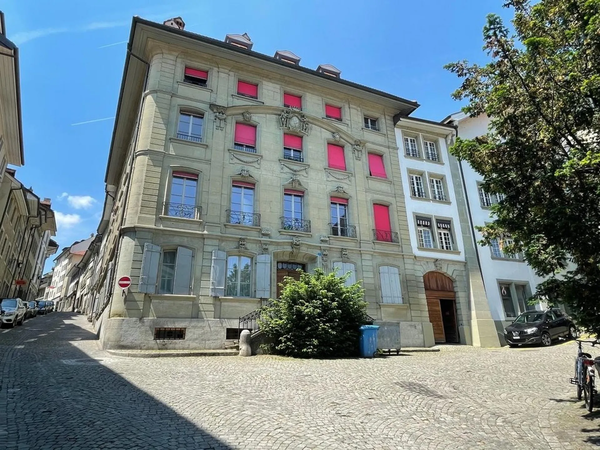 Logement atypique avec vue sur la cathédrale