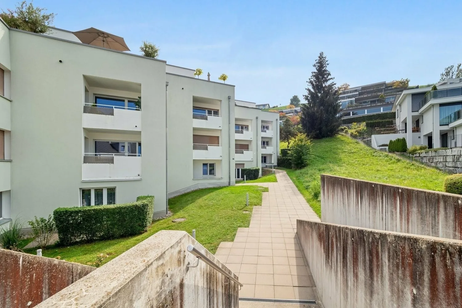 Einstellplatz in Schindellegi  praktisch & gut gelegen