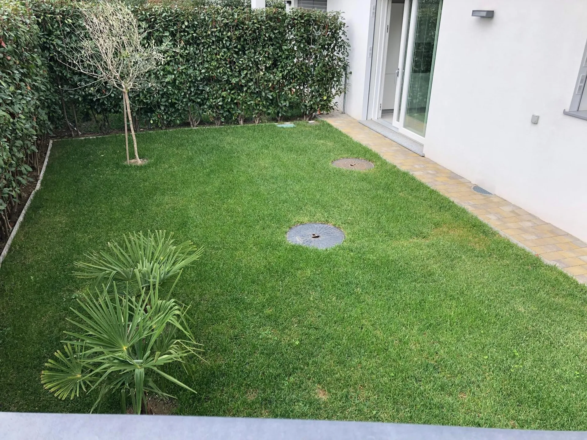 Mendrisio appartamento 2,5 locali con GIARDINO privato. Adiacente al nuovo polo universitario