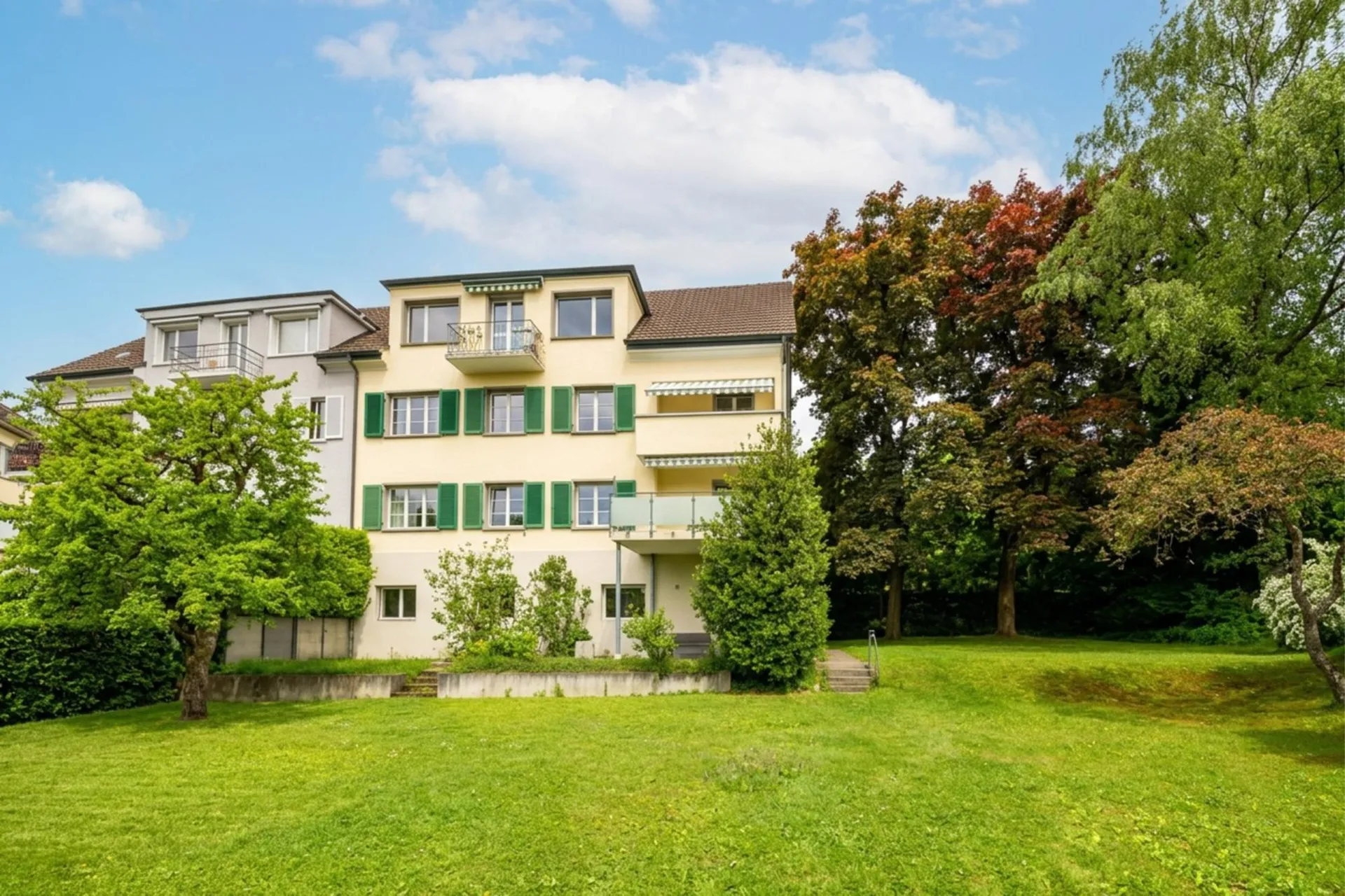 Charmante 5.0-ZWG an begehrter Lage in Zürich
