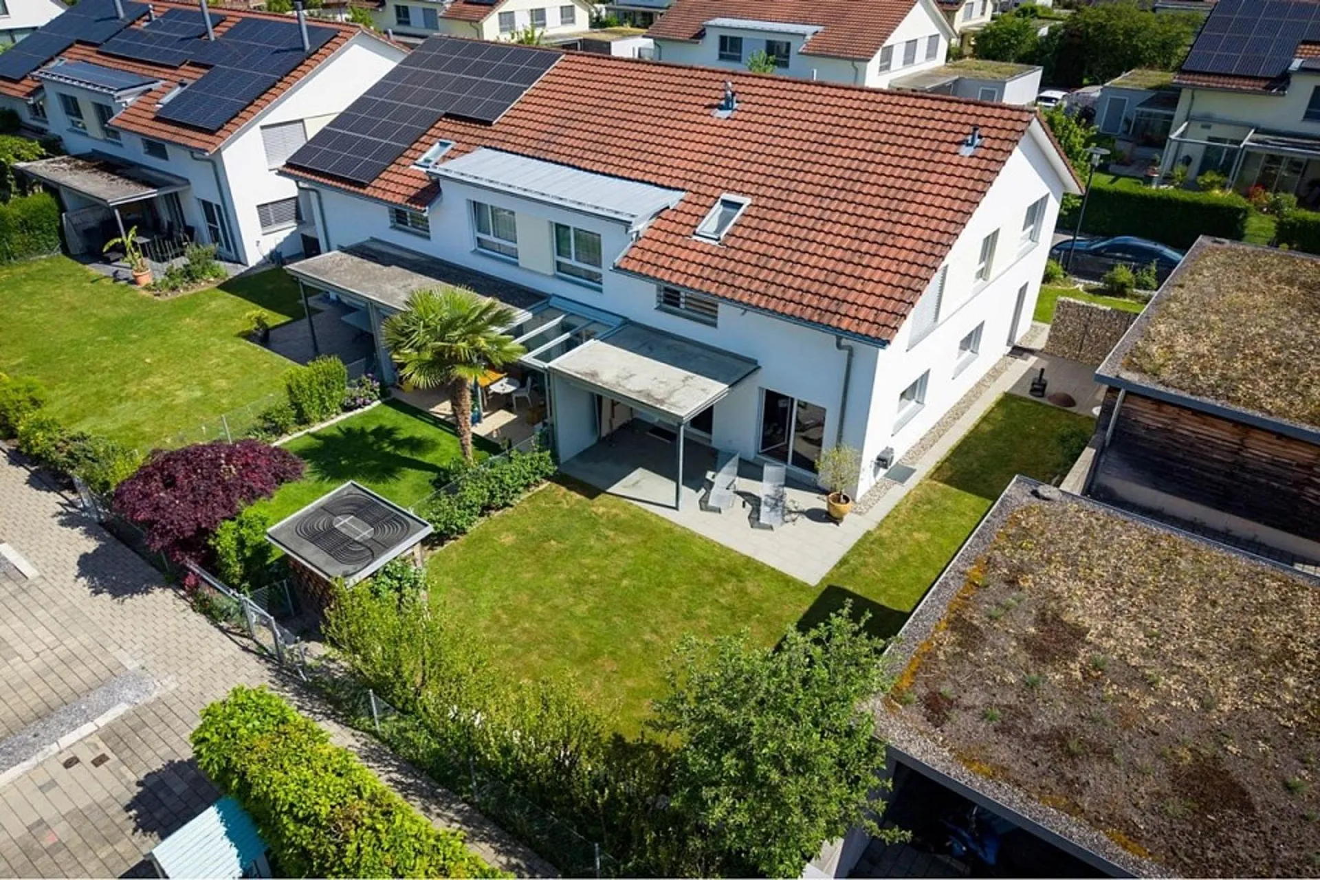 Schönes Haus in der Nähe des Sees
