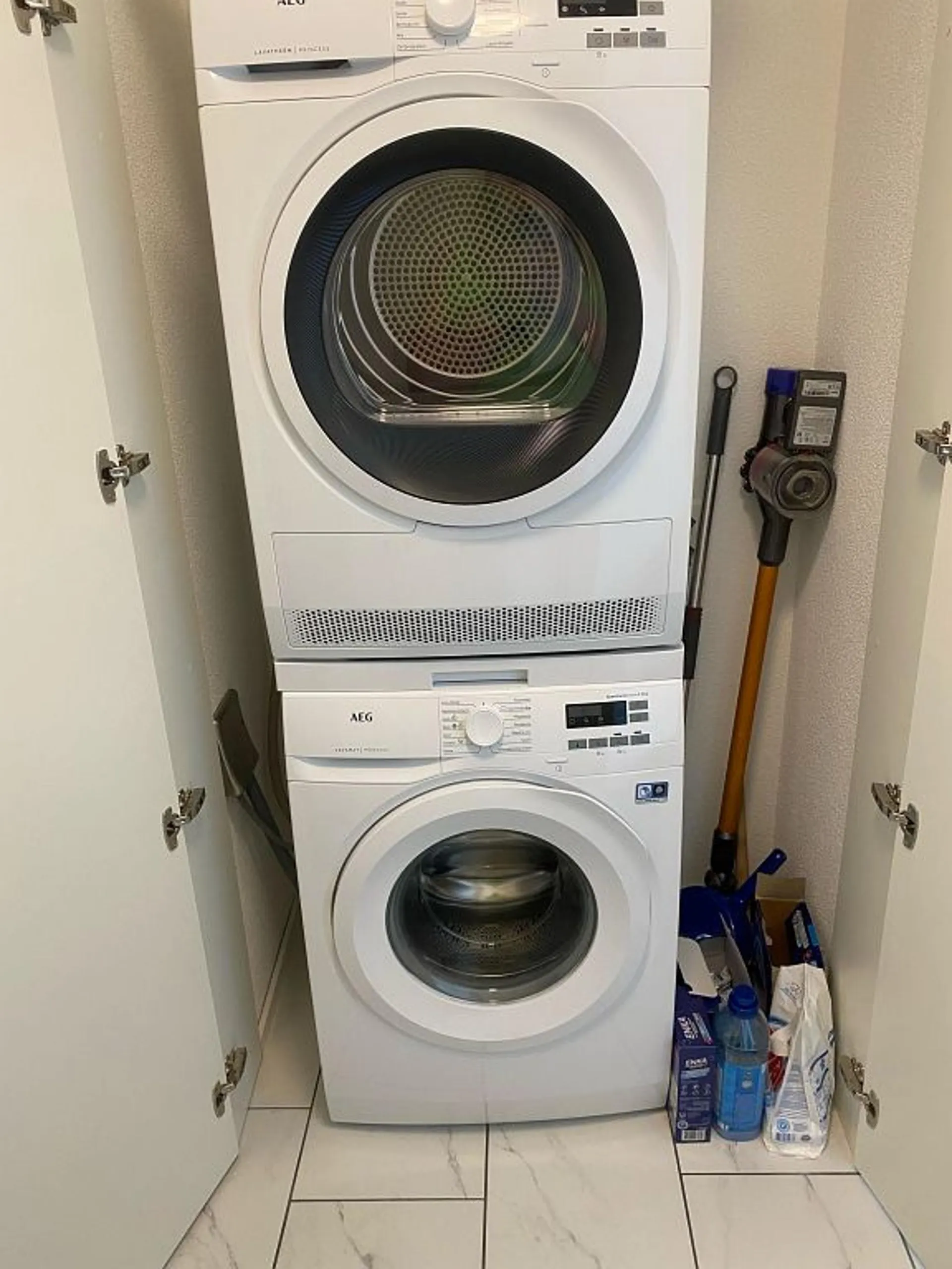 gemütliche 2.5-Zimmerwohnung, 1. Stock mitte