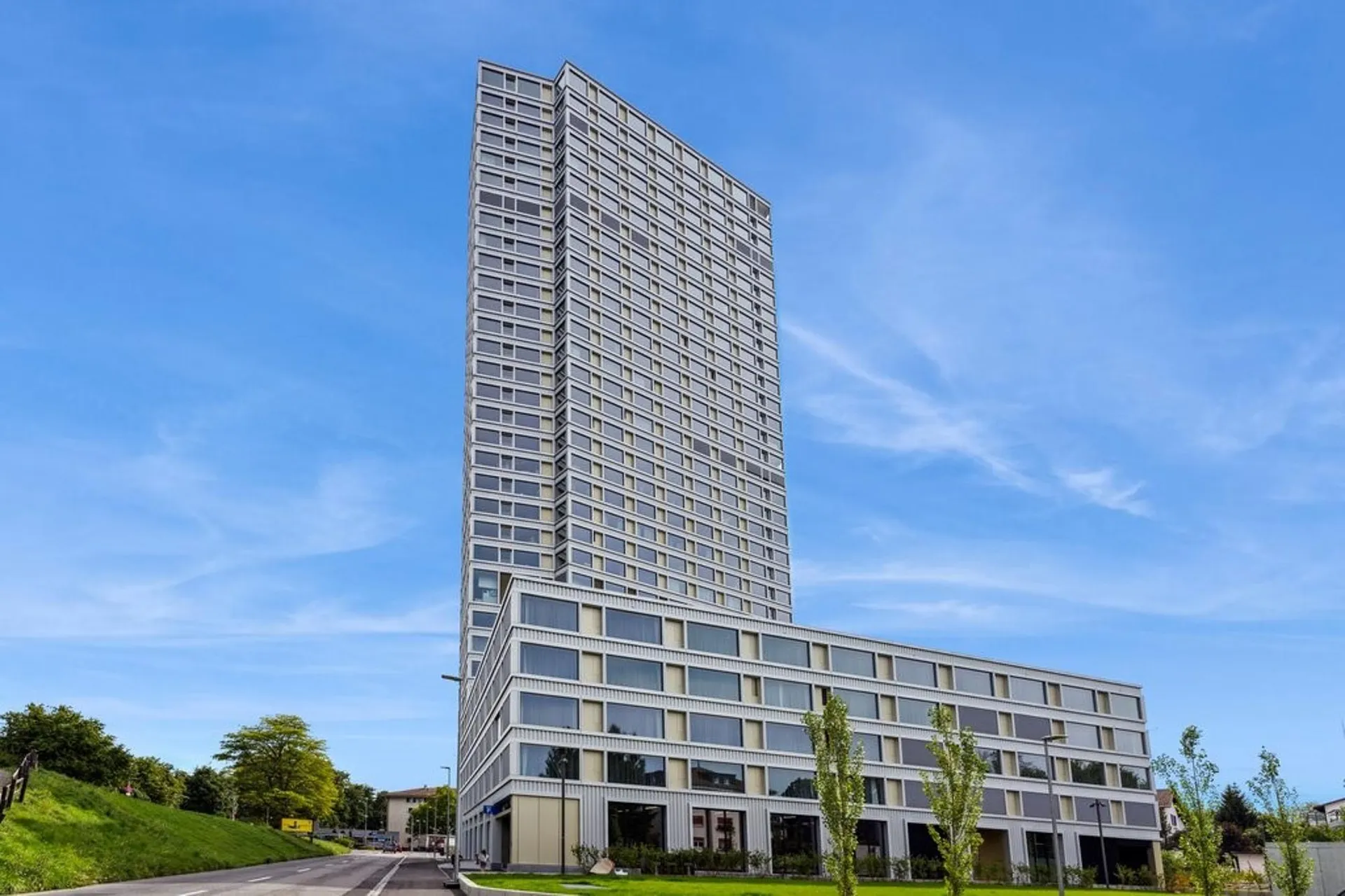 Top.Modern.Einzigartig = Bäretower