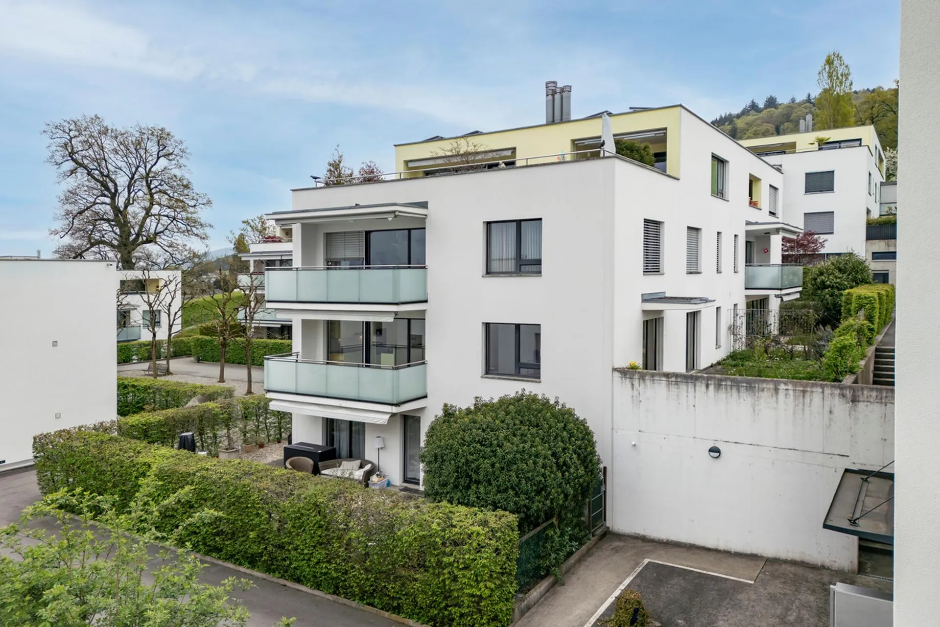 Moderne 4.5-Zimmer-Wohnung im 2. OG mit Balkon & Terrasse in Luzern