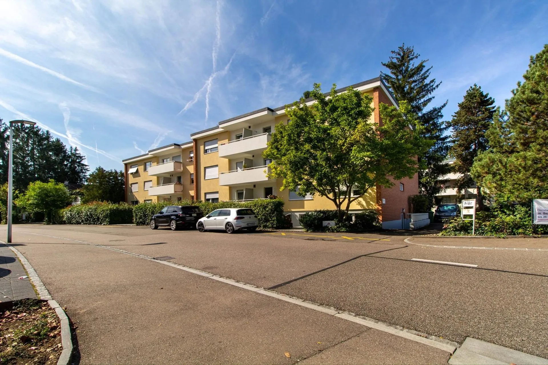Grosse, helle 4-Zi-Whg (103m²) mit eigenem Waschturm in Reinach-Dorf