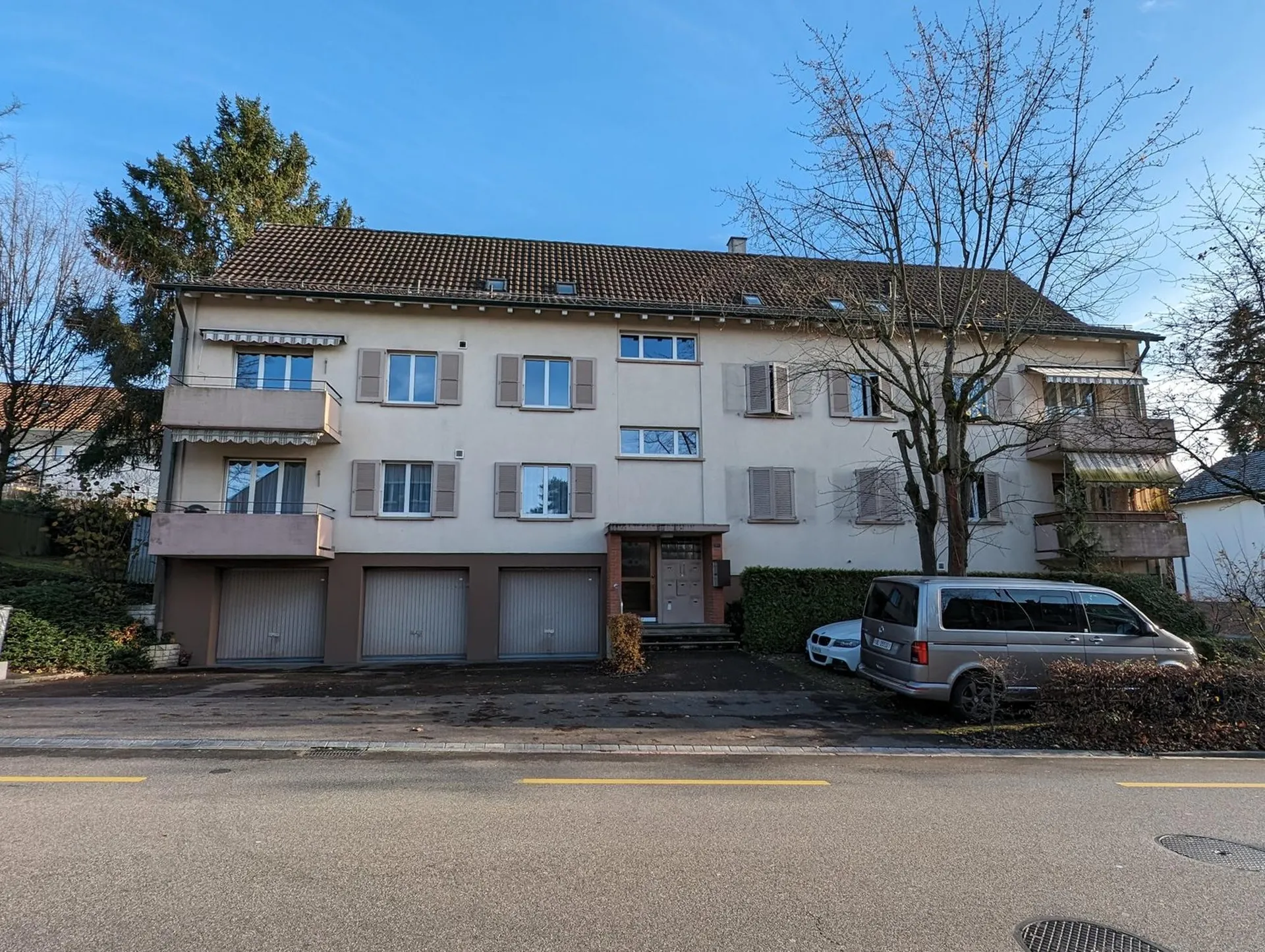 Schöne 4-Zimmer-Wohnung mit 2 Balkonen in Arlesheim