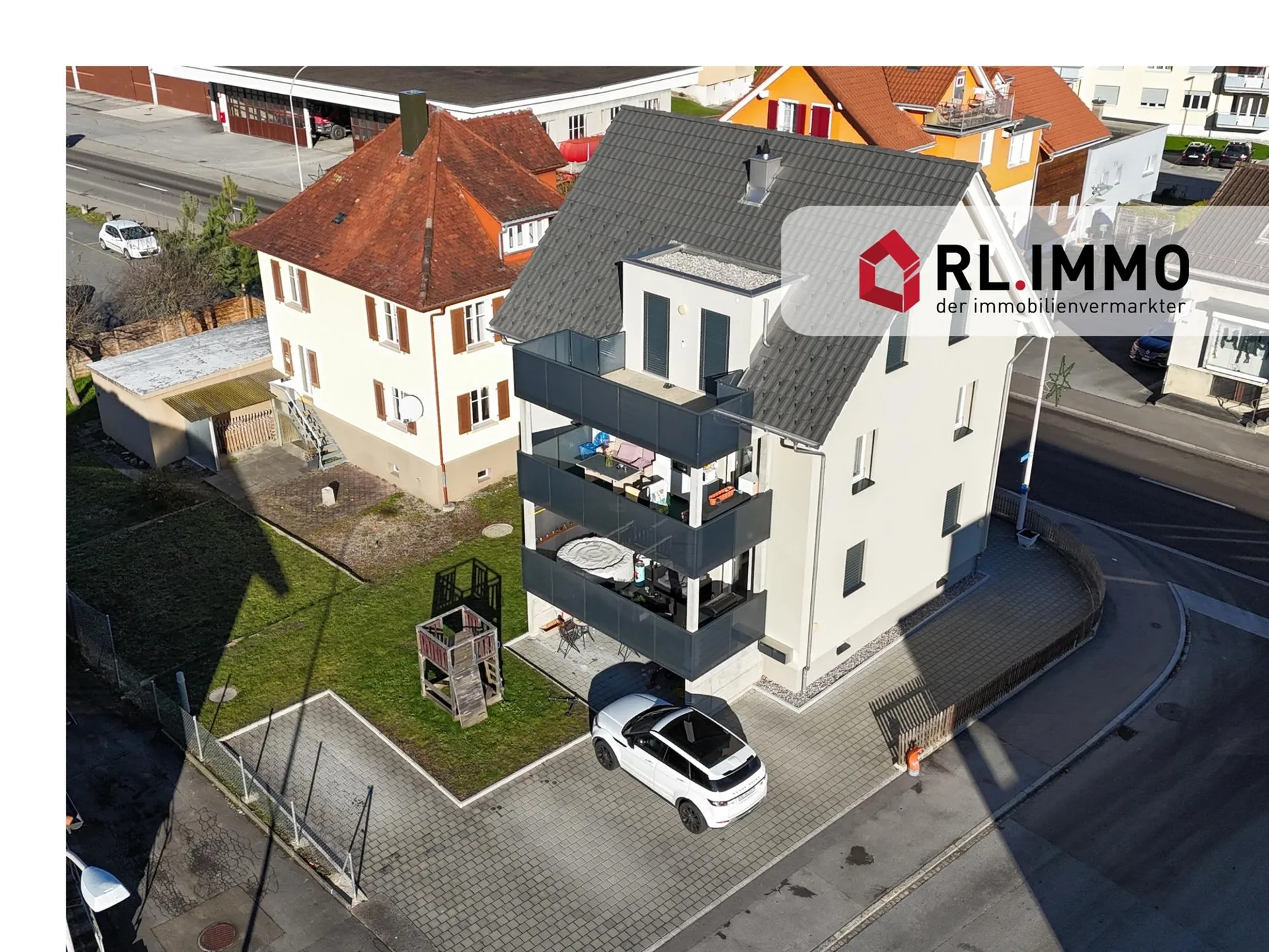 Saniertes Mehrfamilienhaus mit zwei Wohnungen