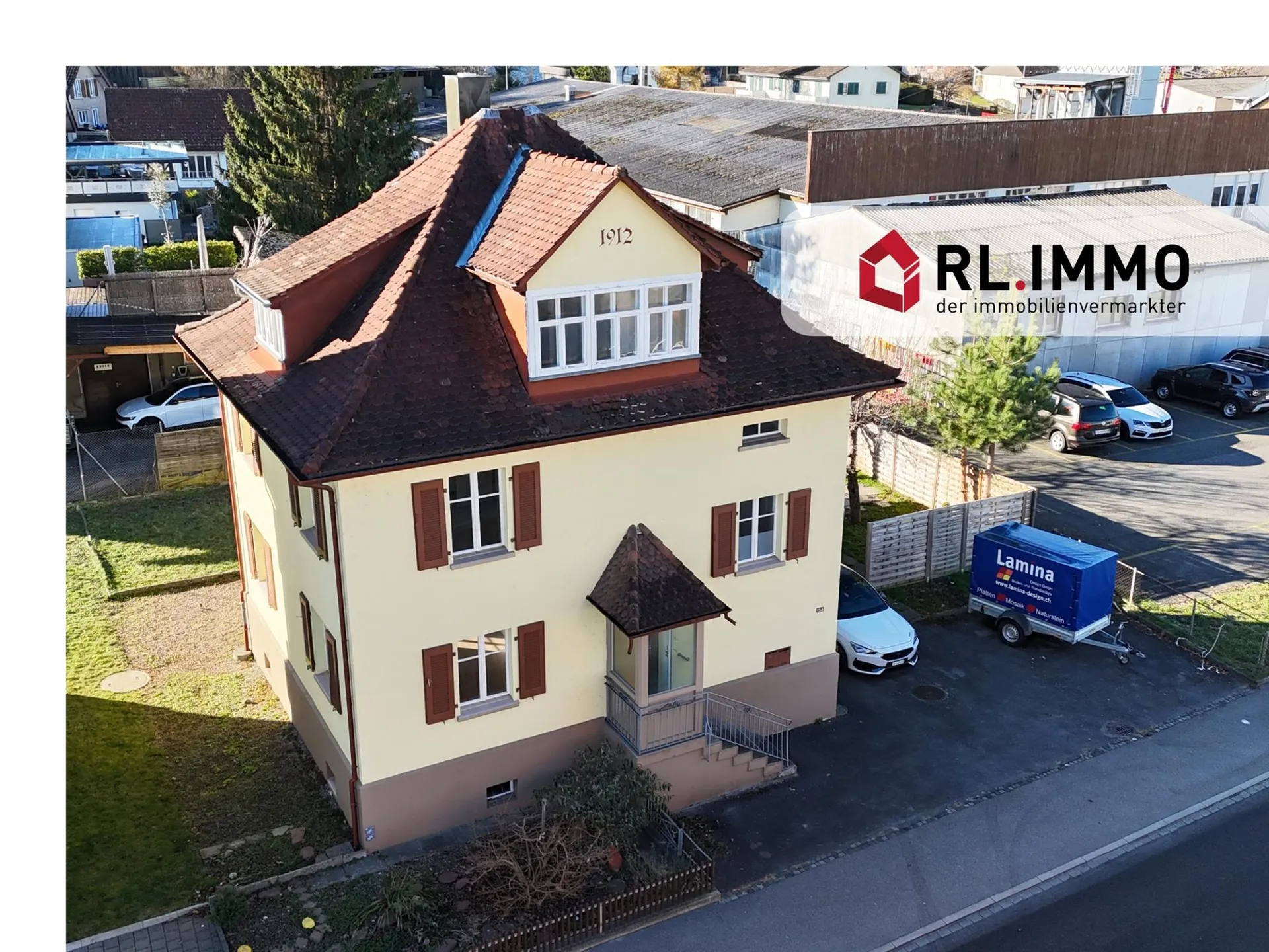 Renovationsbedürftiges Einfamilienhaus mit Potenzial
