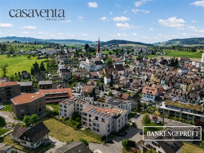 BANKENGEPRÜFT BESTÄTIGT Exklusive Attikawohnung mit traumhafter Aussicht über die Altstadt von Beromünster
