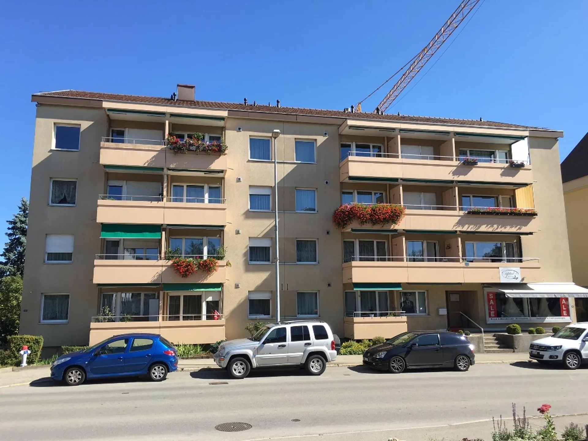 3 1/2-Zimmerwohnung, 1. Stock rechts