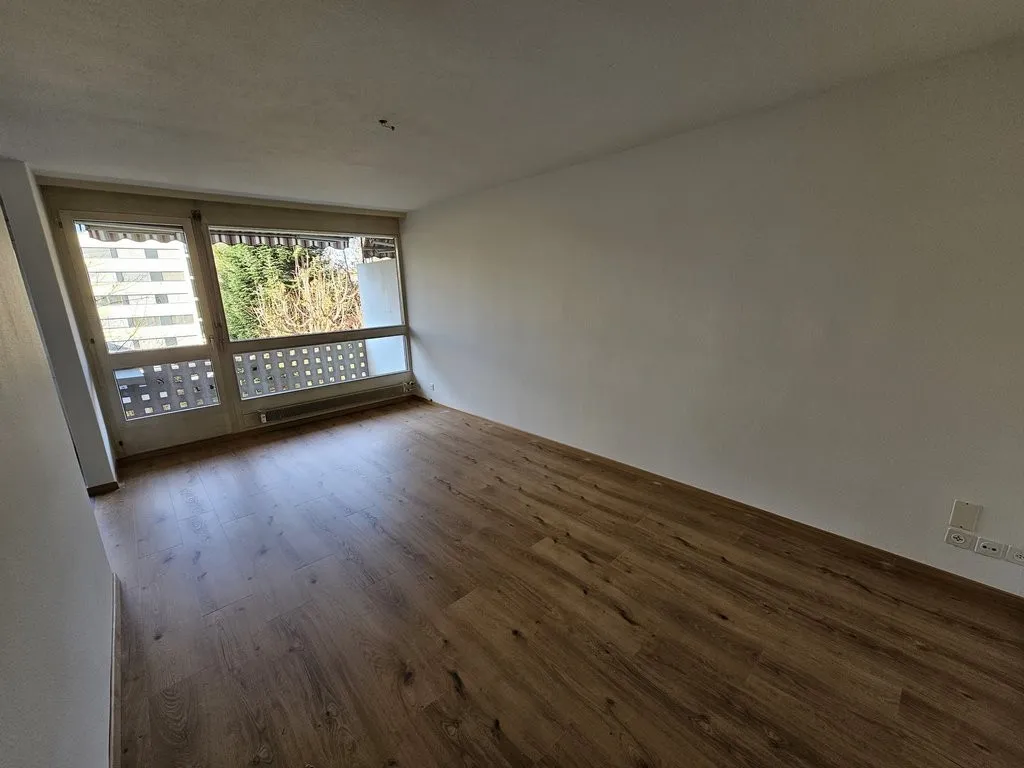 Wir vermieten eine helle, renovierte 4,5-Zimmerwohnung in Rüfenacht