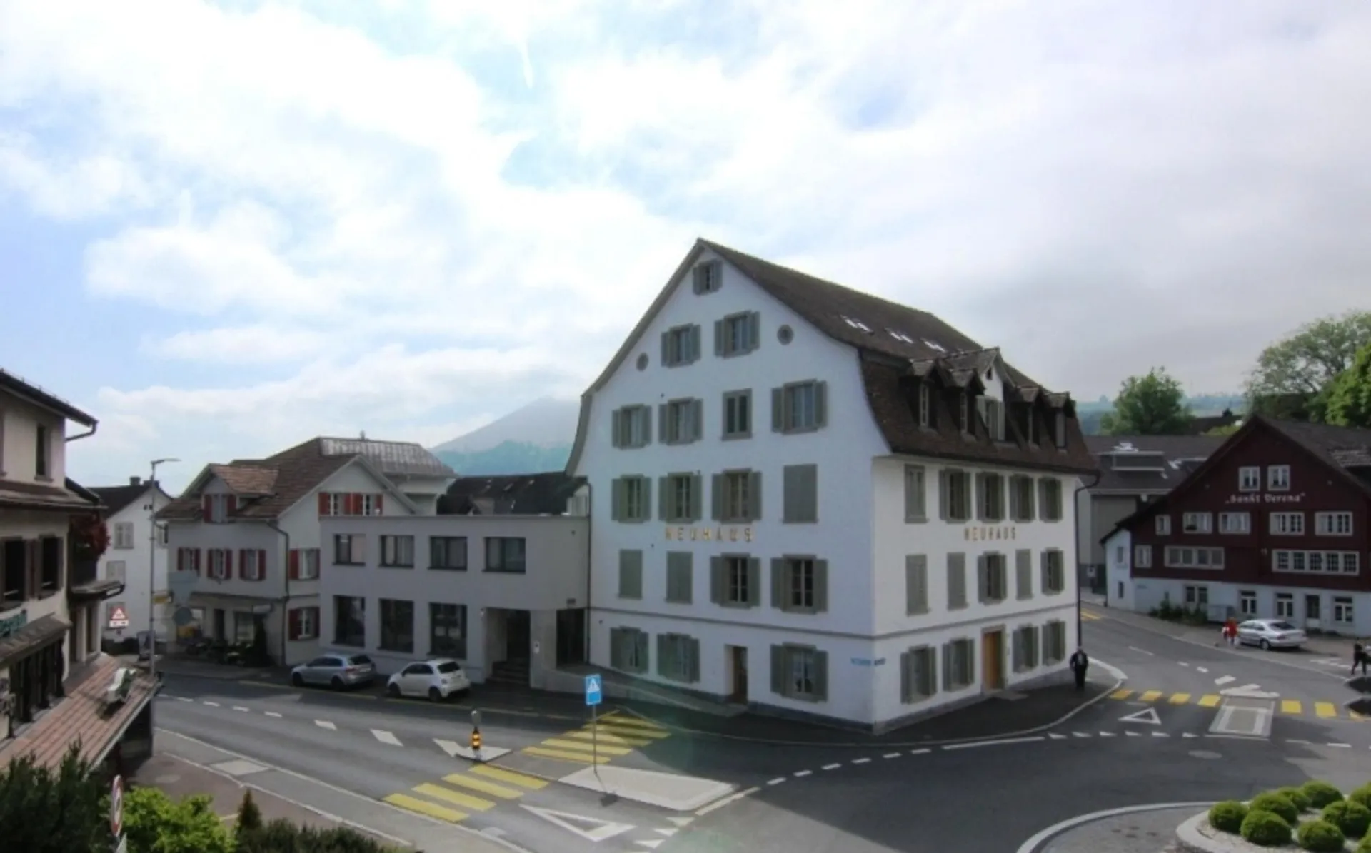 Attraktive Attikawohnung im Dorfkern von Wollerau