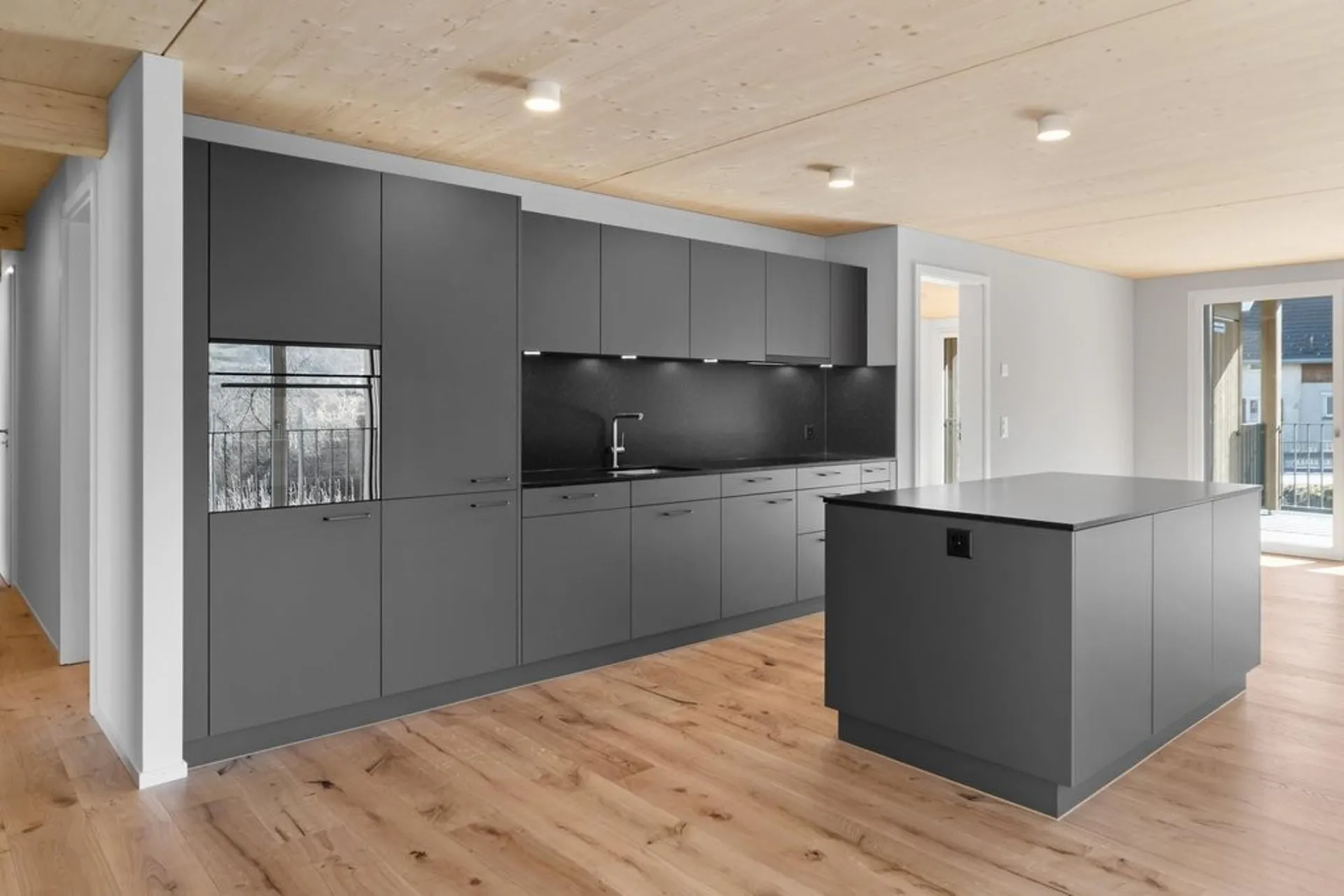 Erstvermietung - 5.5-Zimmerwohnung im Holzbau