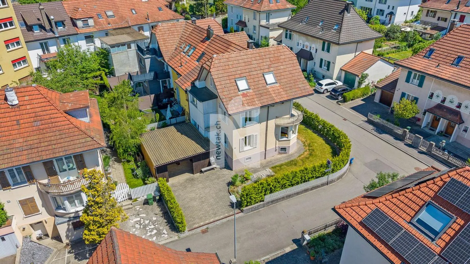 Reserviert: Familienfreundliches Zuhause mit stilvollem Ambiente, Garten, Garage und viel Charme