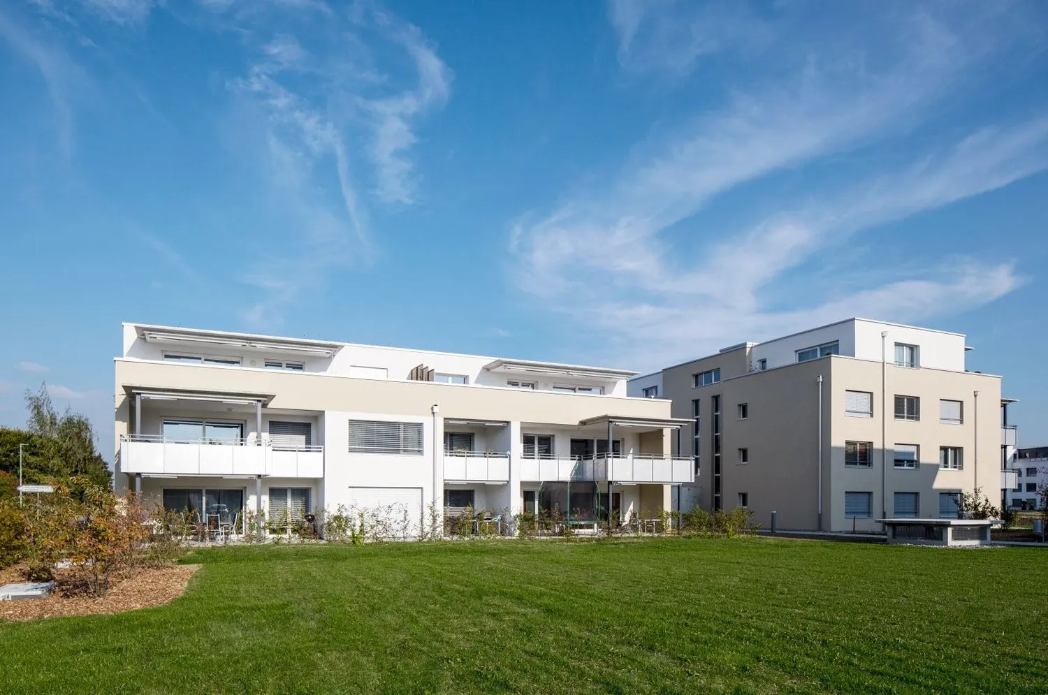 Topmoderne 4.5 ZW à 121m² im 1. OG (mit Lift)
