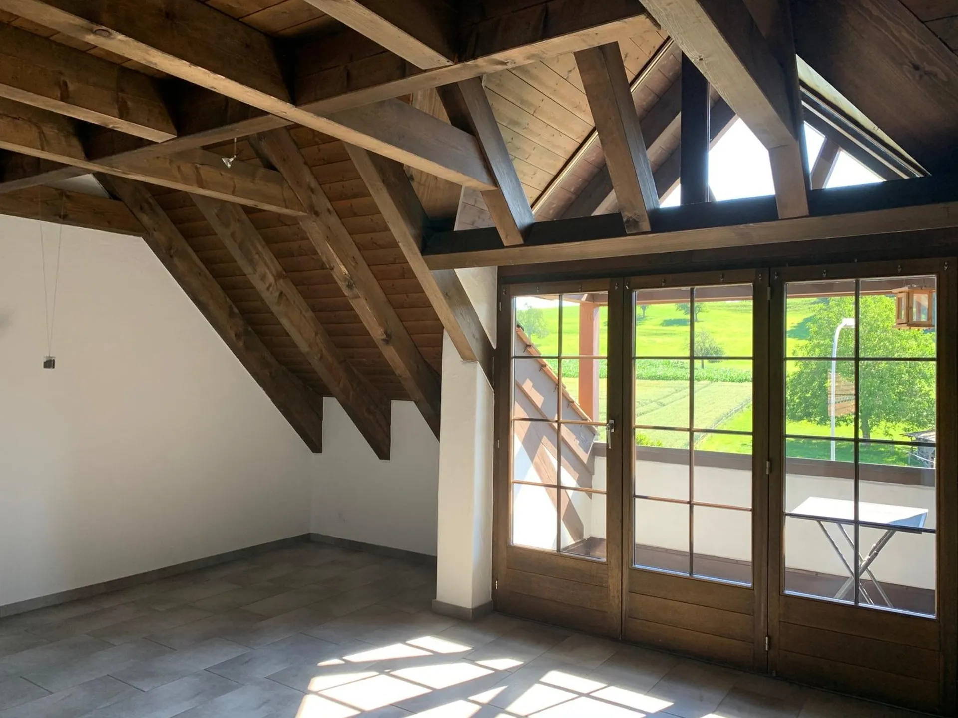 Charmante 2.5-Zimmer-Maisonette in idyllischem Neerach