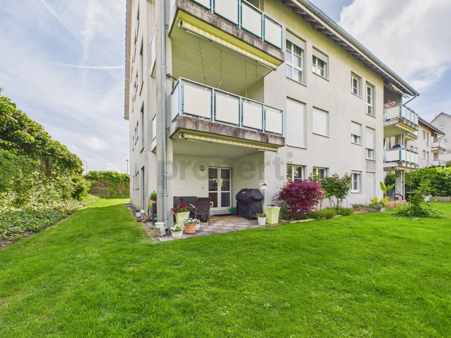 Naturnahes Wohnglück in Dällikon: Lichtdurchflutete 3.5 Zimmer-Gartenwohnung mit viel Komfort