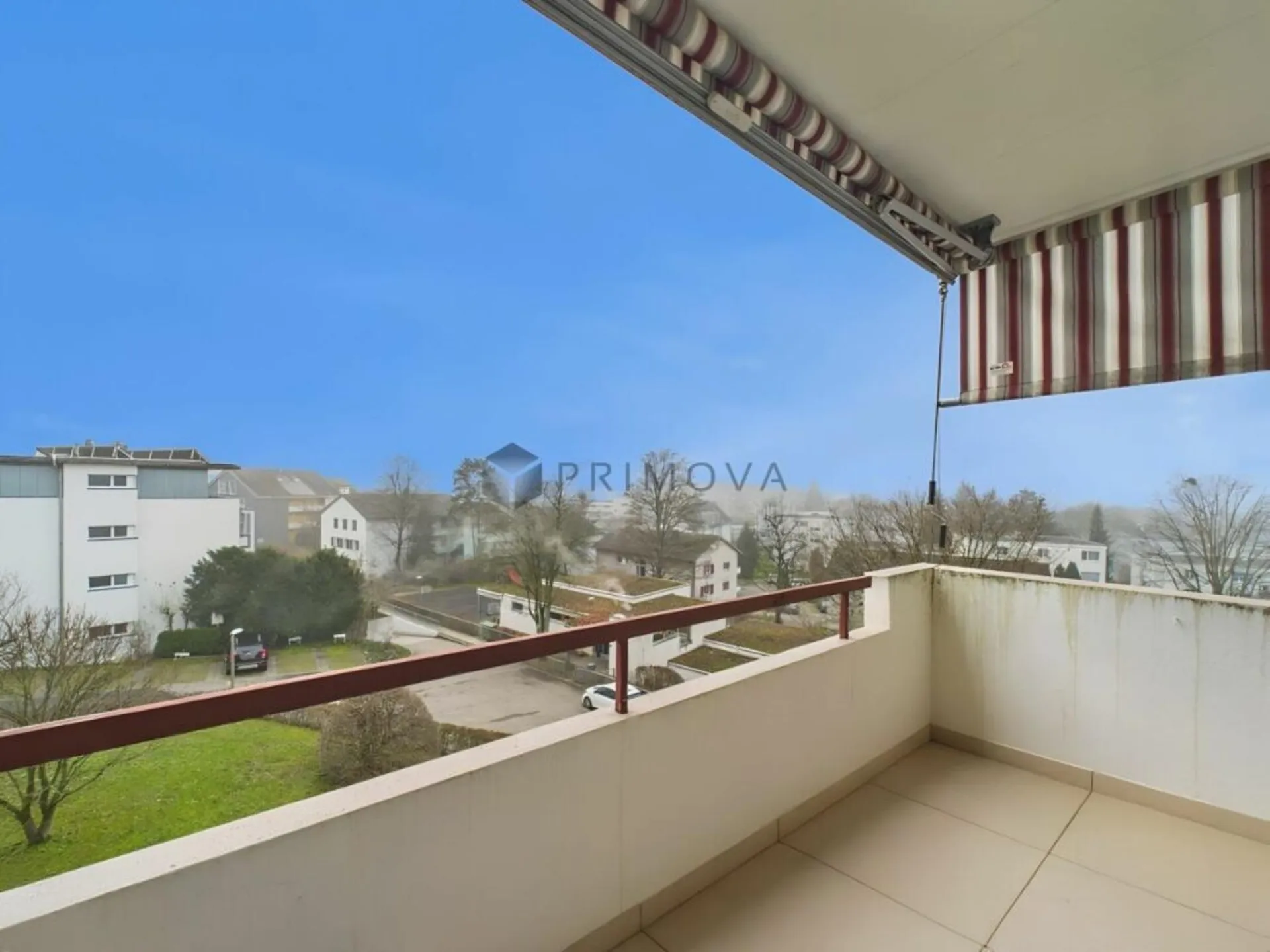 Helle und modern sanierte 3 Zimmer-Wohnung mit Balkon in Effretikon