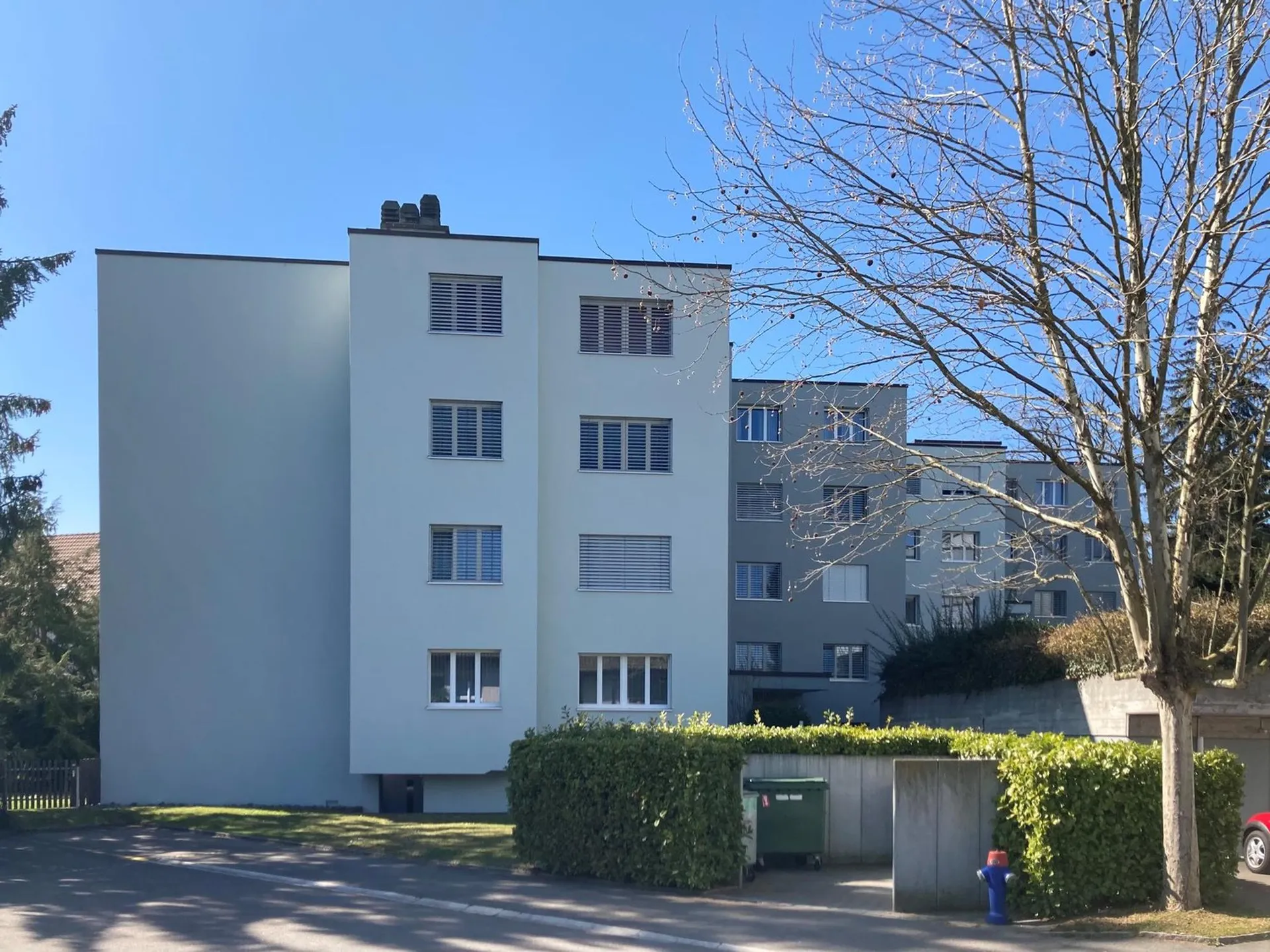 Grosszügige 5.5-Zimmer-Wohnung mit Balkon in Dietlikon