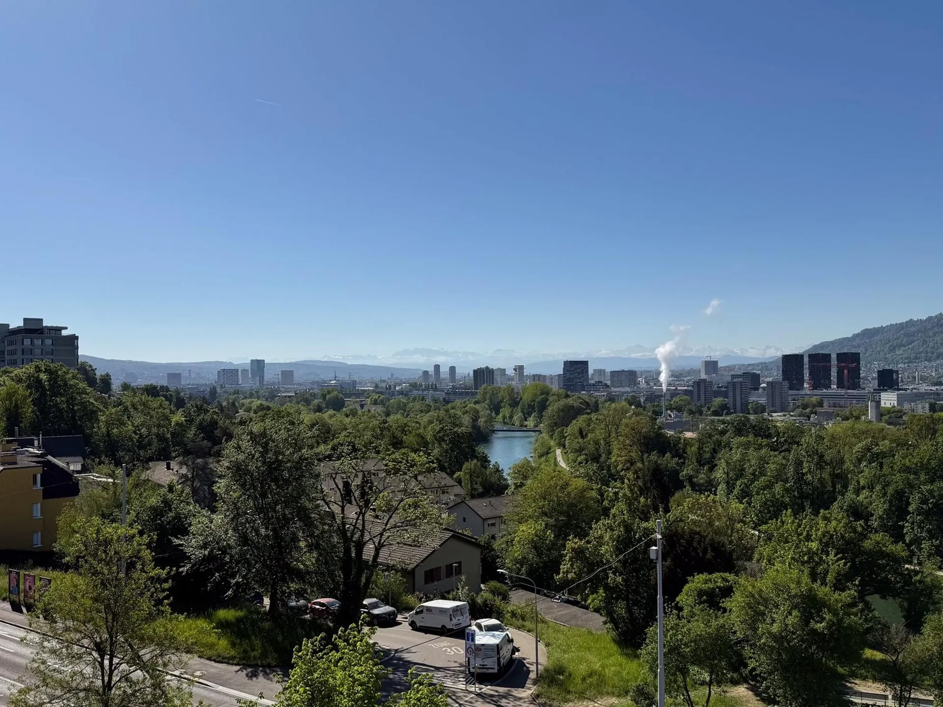 Wohnen mit Stil und Ausblick – 2.5-Zimmerwohnung an beliebter Lage in Zürich