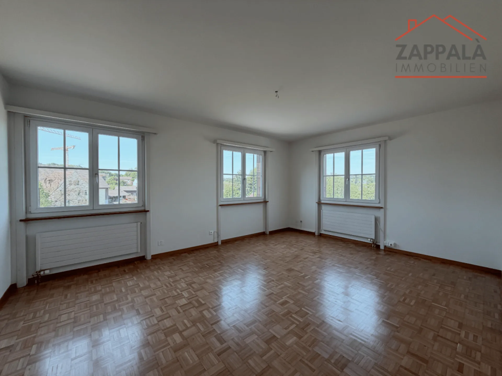 Elegante 4-Zimmer-Wohnung im Erdgeschoss In Schönenbuch