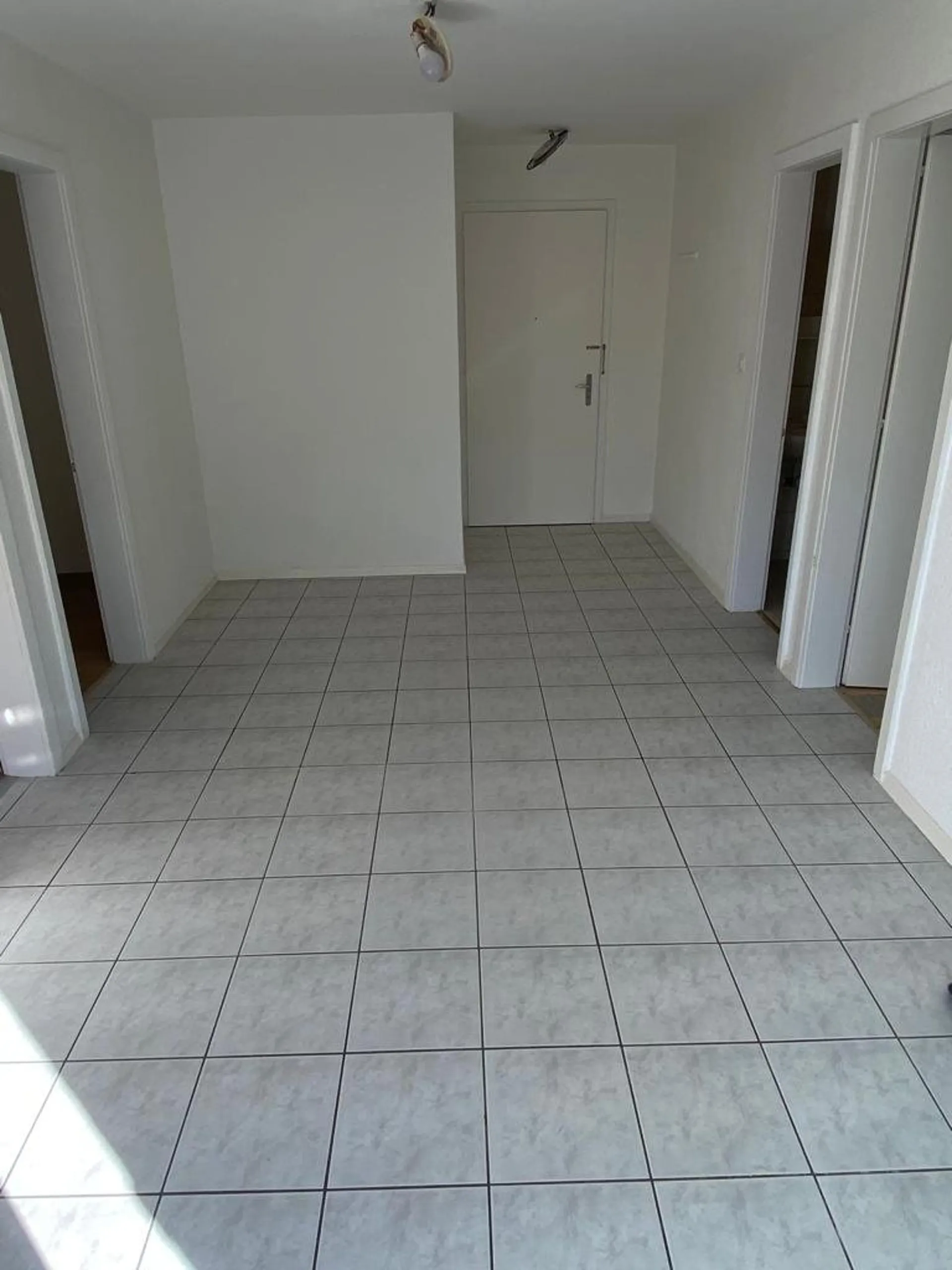 Appartement de 3.5 pièces au rez-de-chaussée