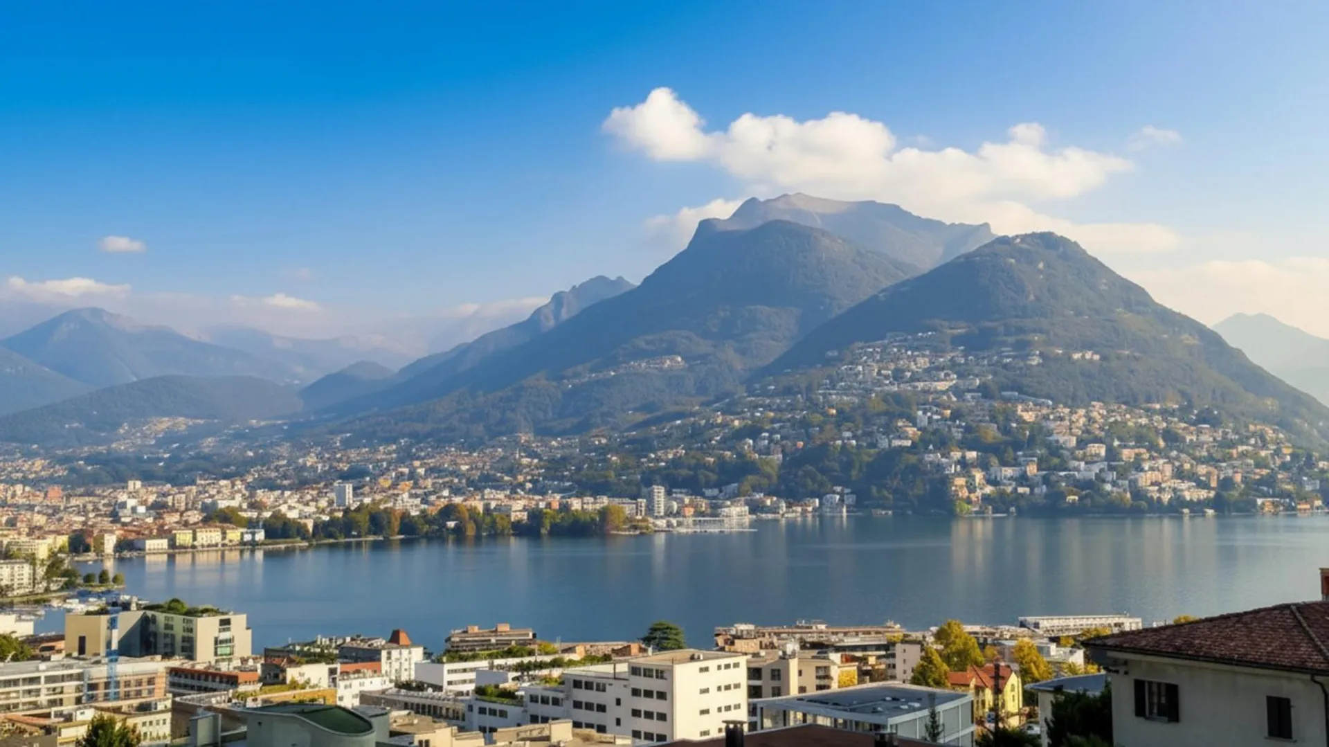 Paradiso, elegante attico con spettacolare vista lago e terrazza da 50 mq