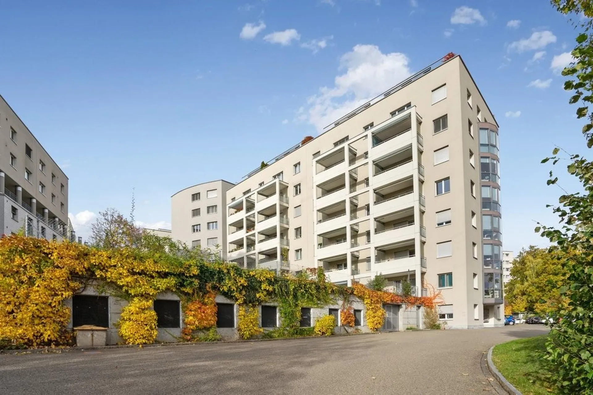 Grosszügige Erkerwohnung mit Top-Lage wartet auf Sie!