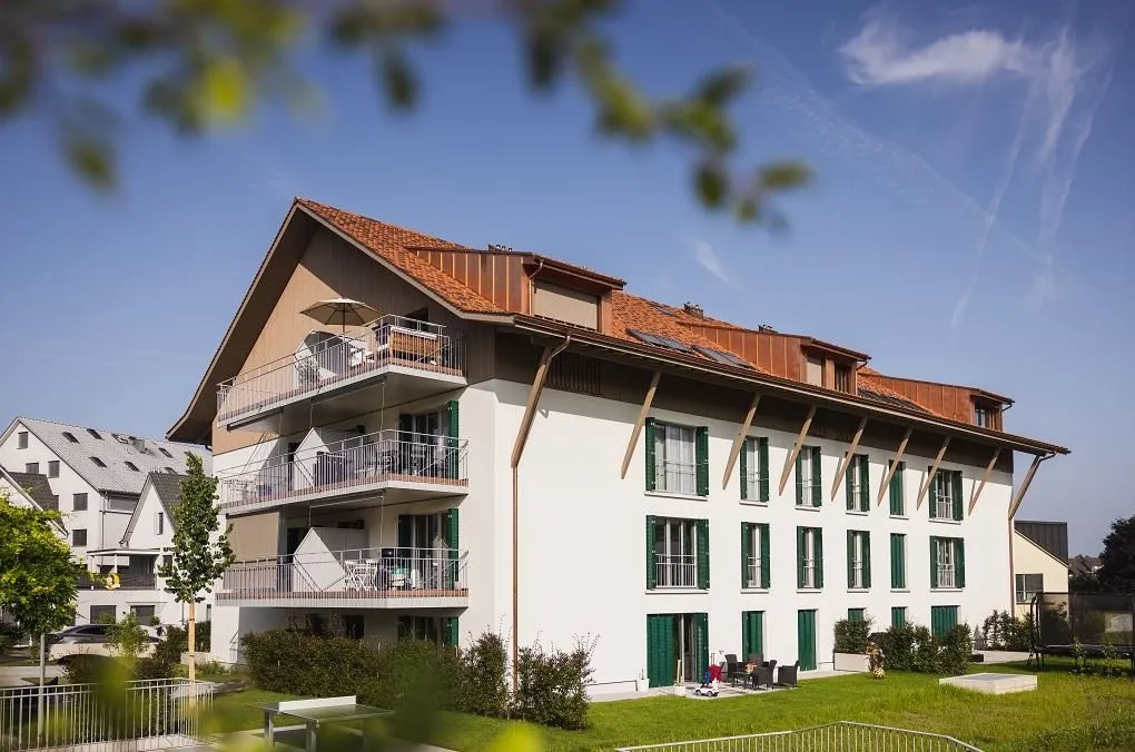 moderne 2.5-Zimmerwohnung in Knonau zu vermieten