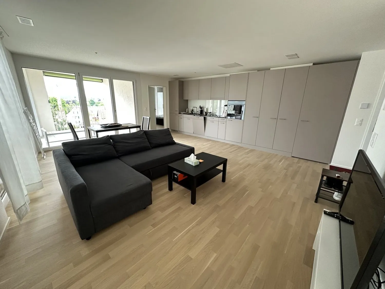 3½ ZI-WOHNUNG IN WETZIKON (ZH), MÖBLIERT, TEMPORÄR