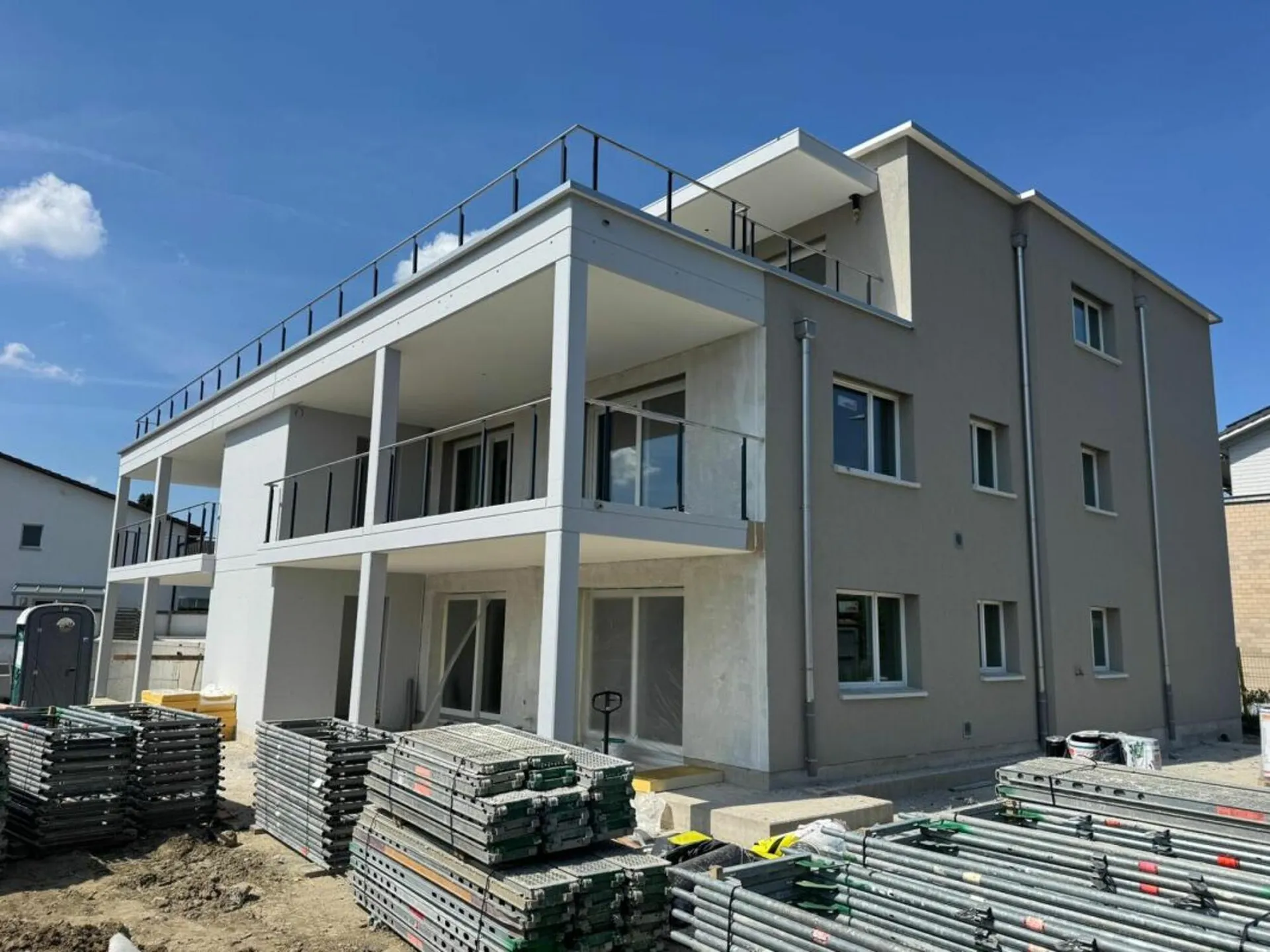 Zu vermieten 4½ Zi.-Erstbezugswohnung an der Käsernstrasse 9 in 8355 Aadorf