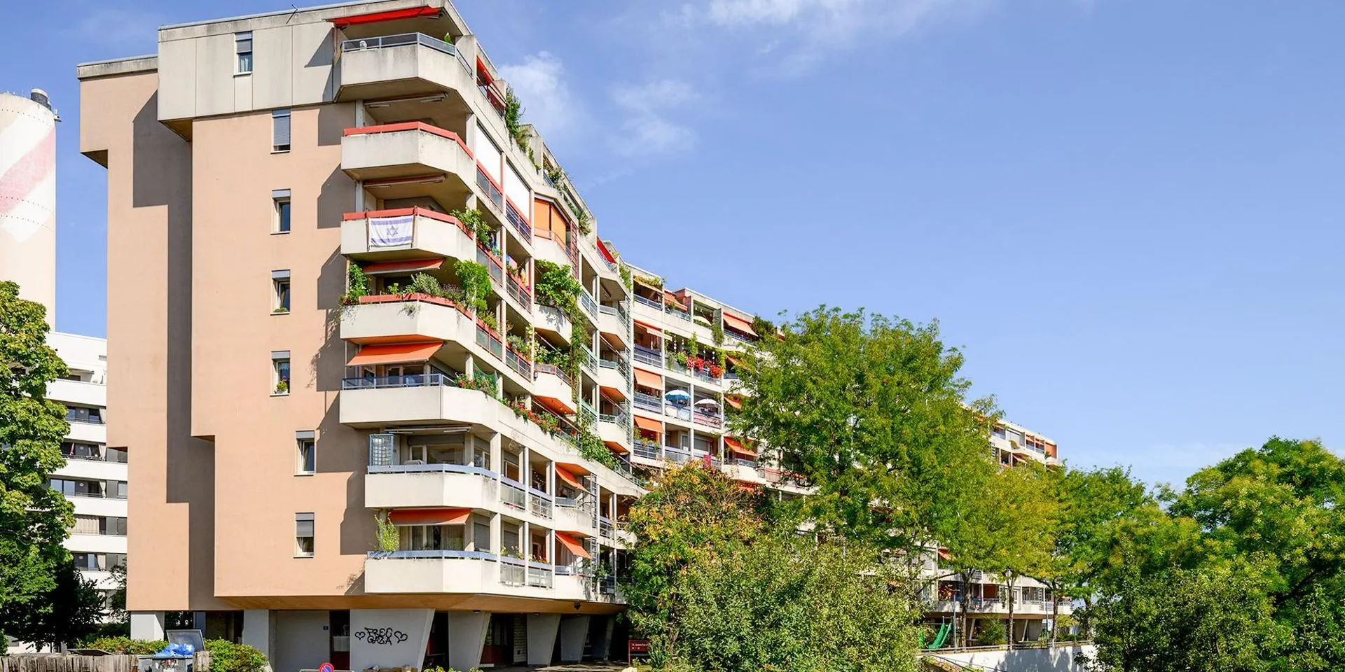 5,5-Zimmerwohnung,116.9 m2, 2.OG,am Rheinufer/befristet bis 30.11.2026