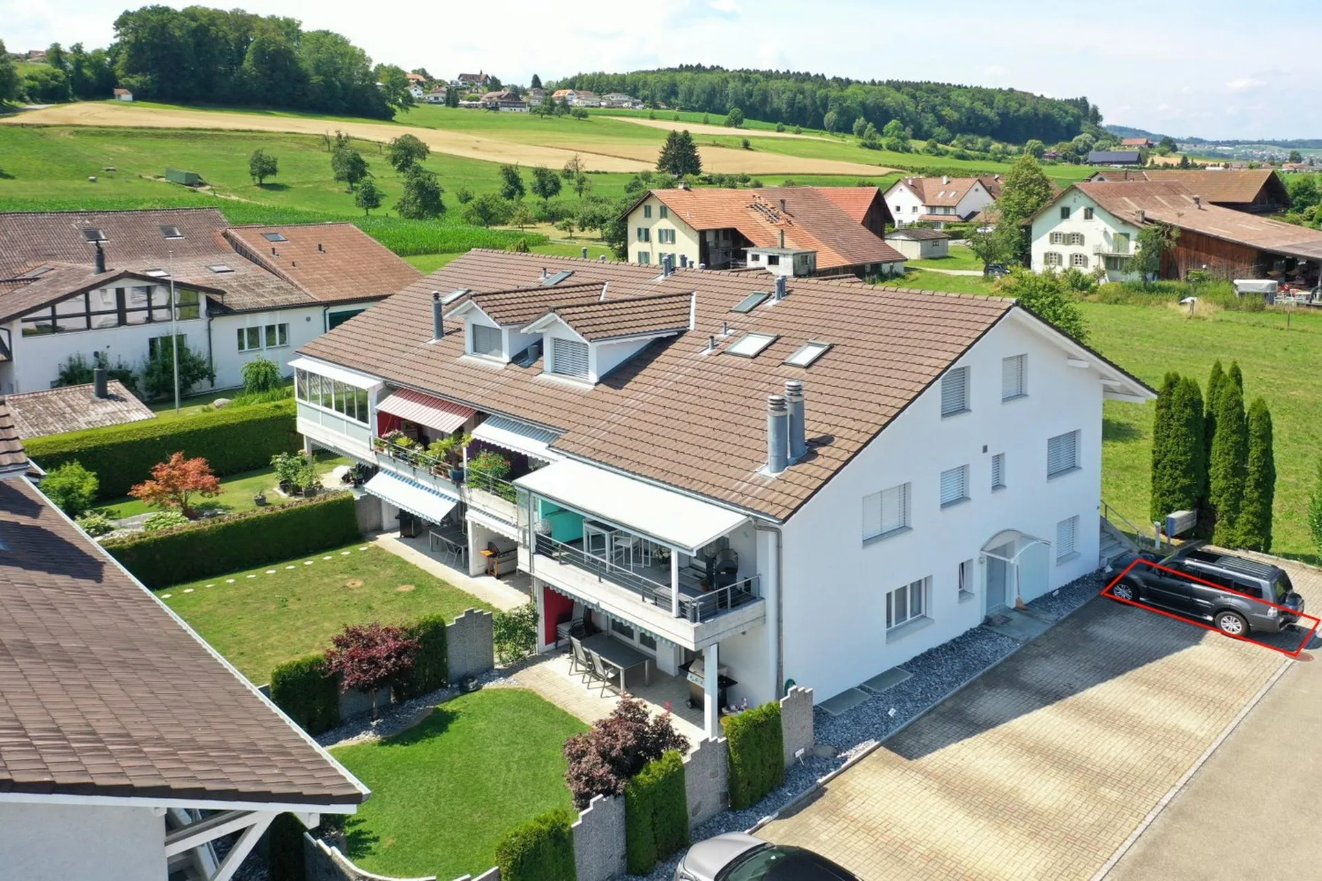 Schöne Maisonettwohnung in ruhiger Sonnenlage in Waltenschwil