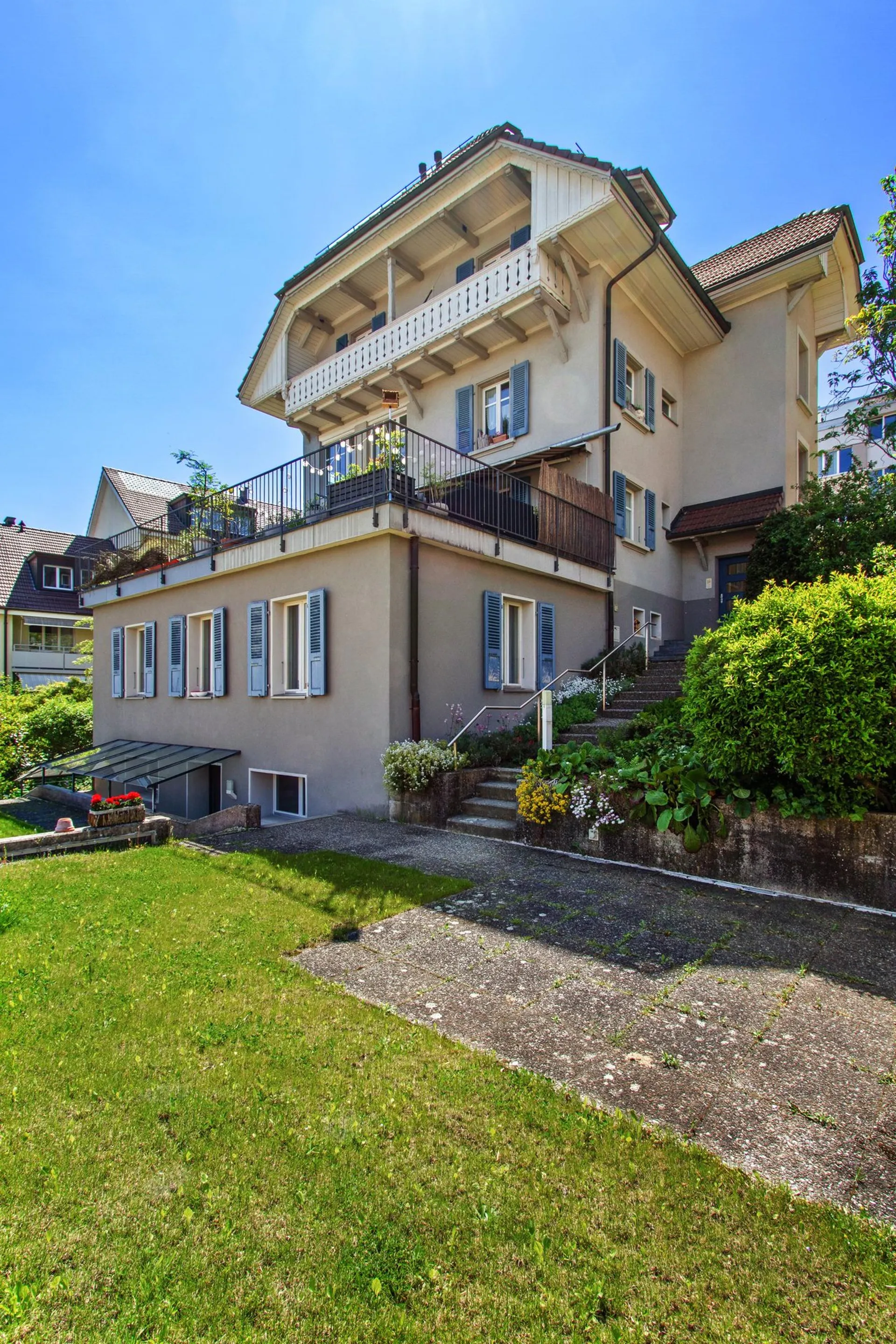 Charmante 3.5-Zimmer-Maisonette-Wohnung in Köniz