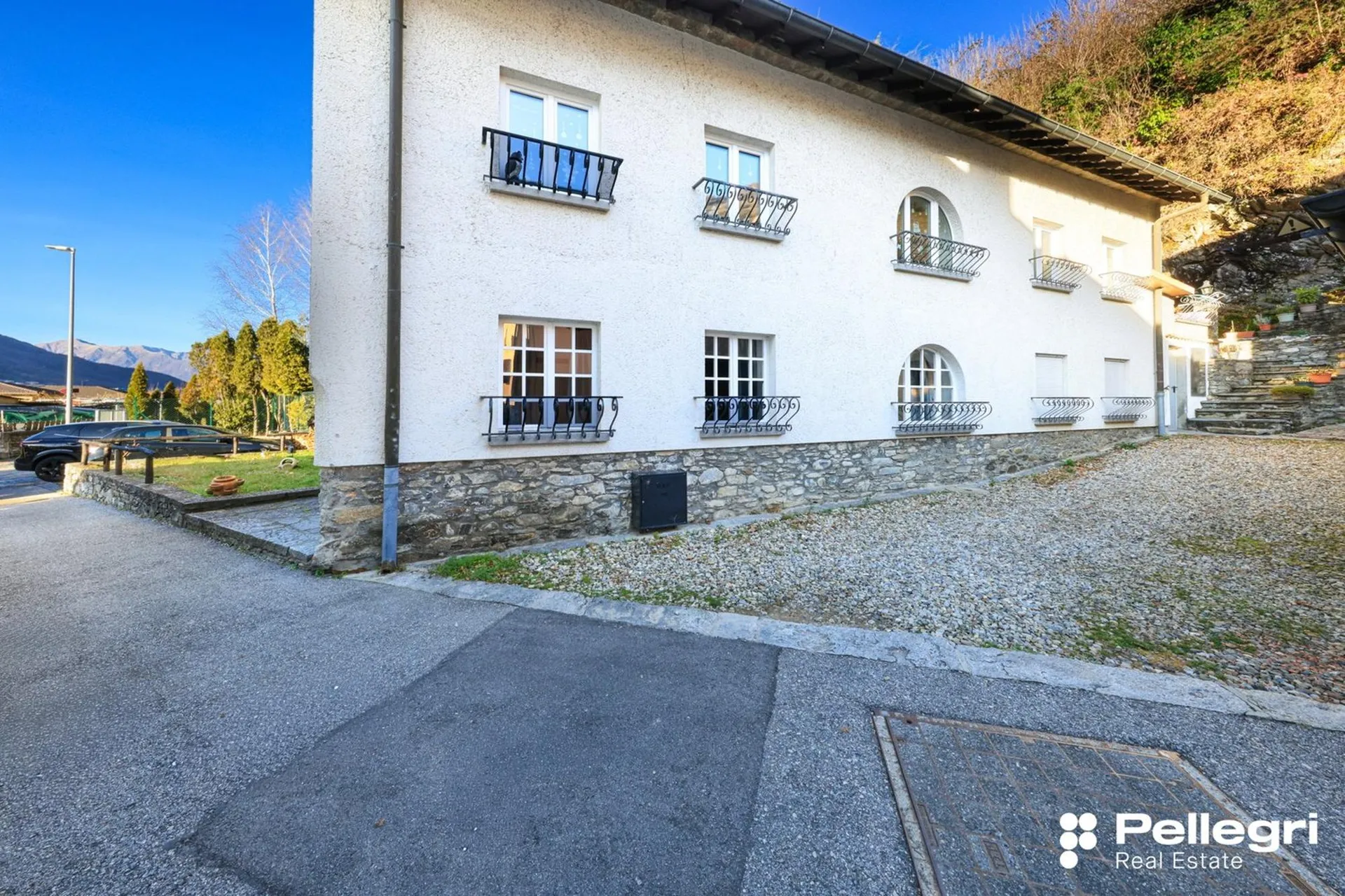 Casa bifamiliare immersa nella tranquillità