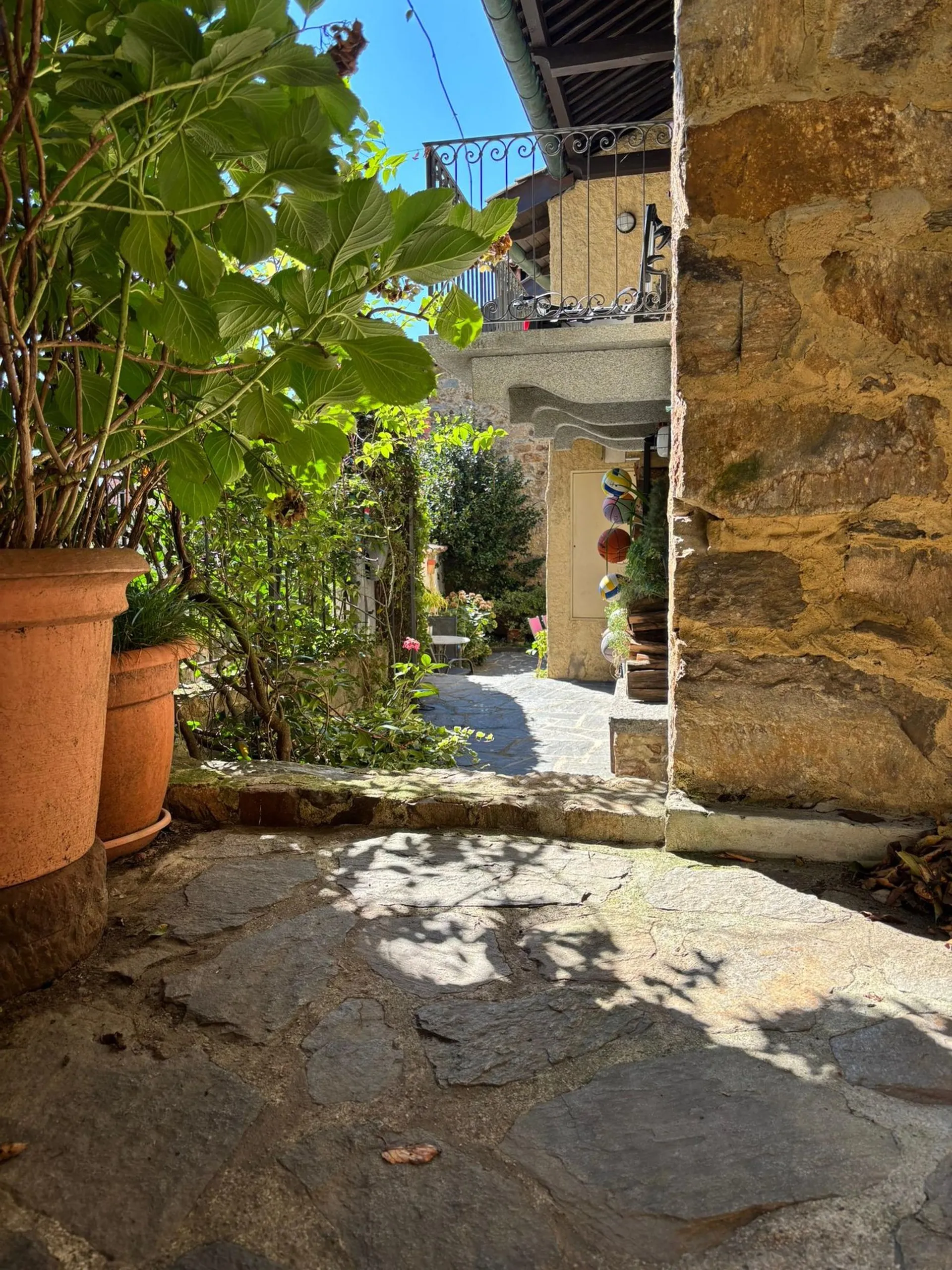 Image 10