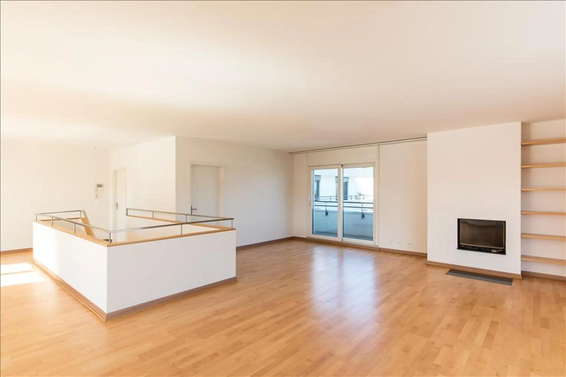 Magnificent duplex penthouse with view over the lake and large terraces