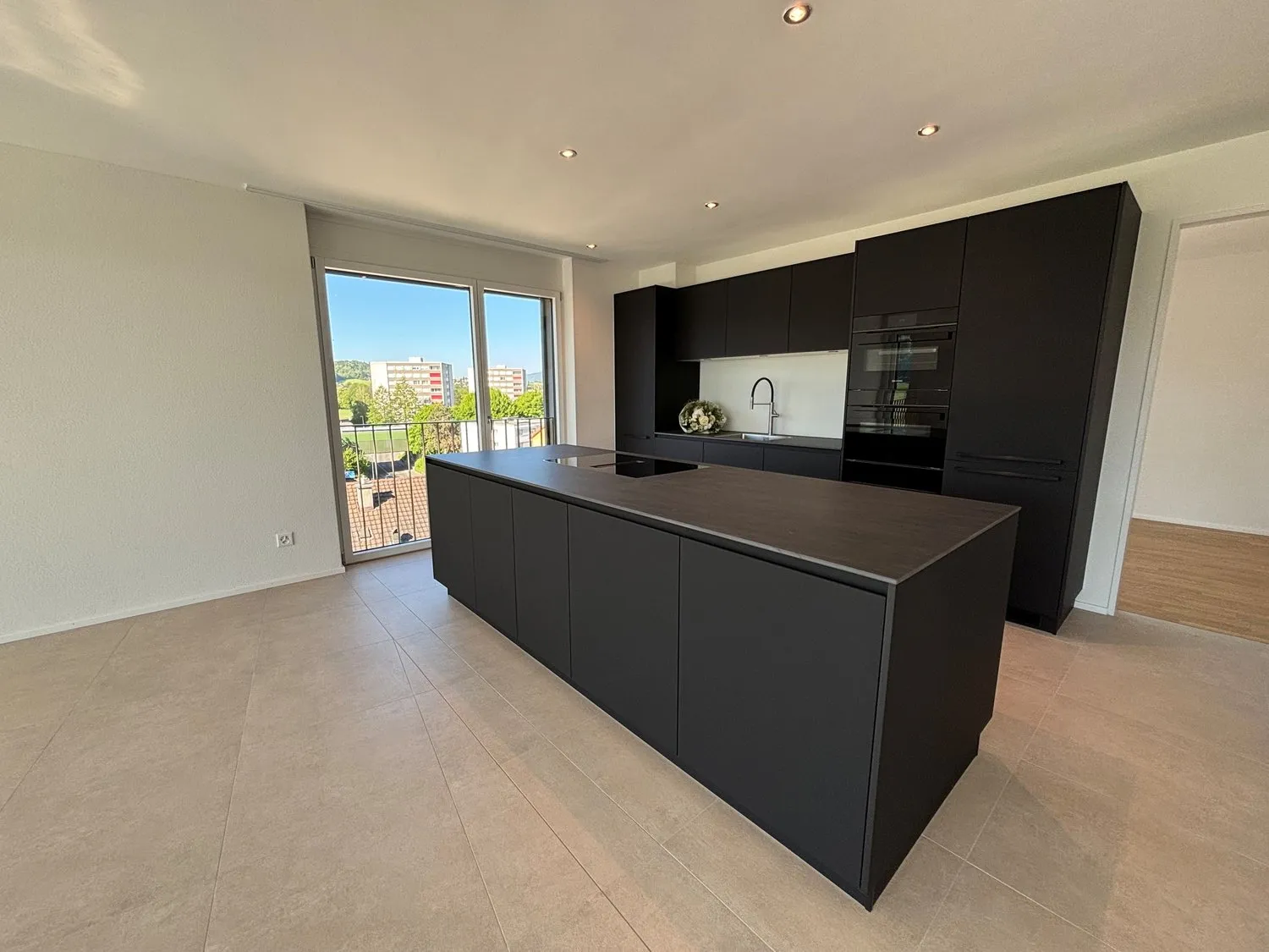 NEUBAU - Moderne 4.5-Zimmer-Wohnung mit Weitblick in Brügg