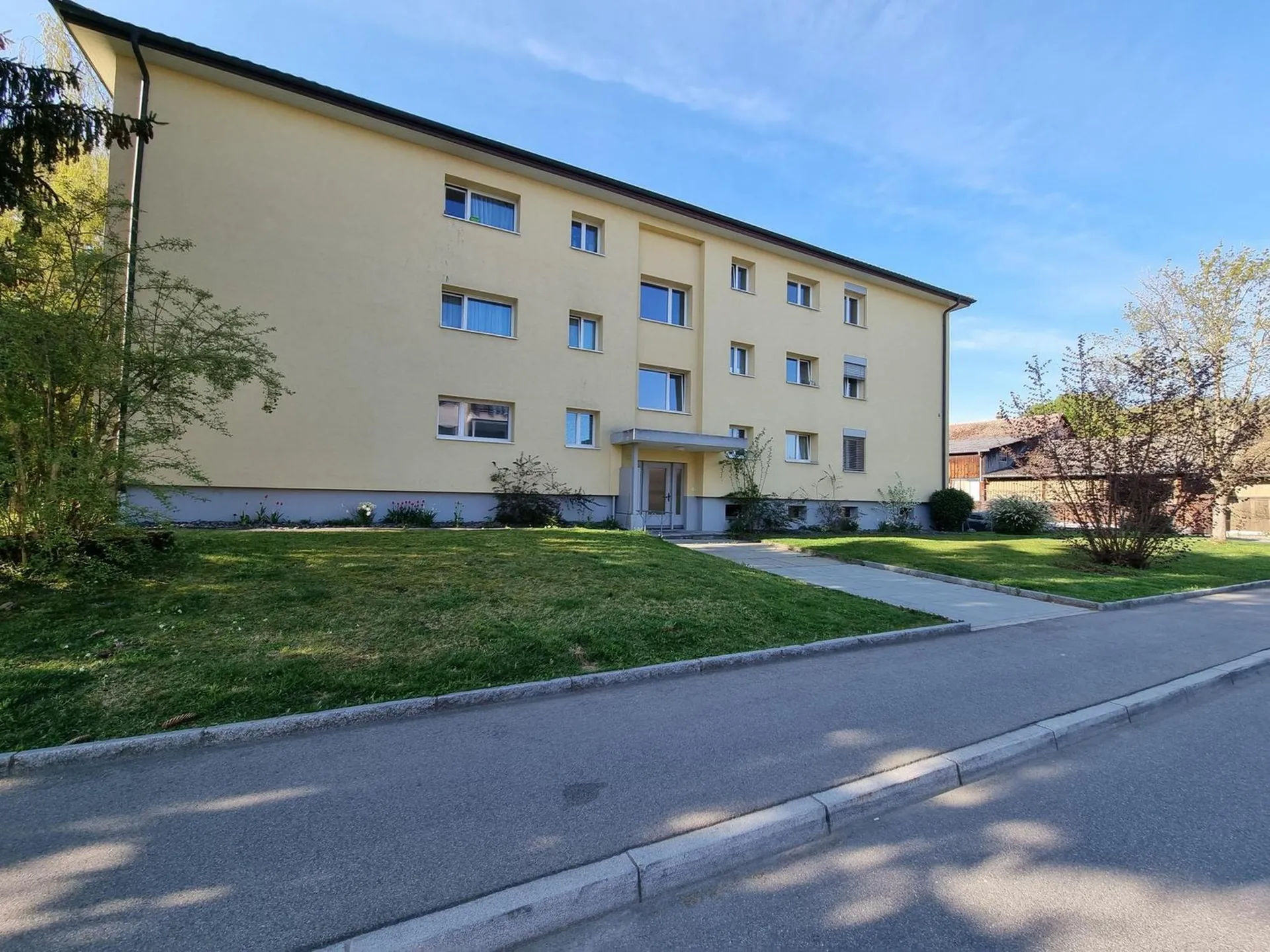 Schöne und grosszügige 4.5-Zimmerwohnung in Gontenschwil