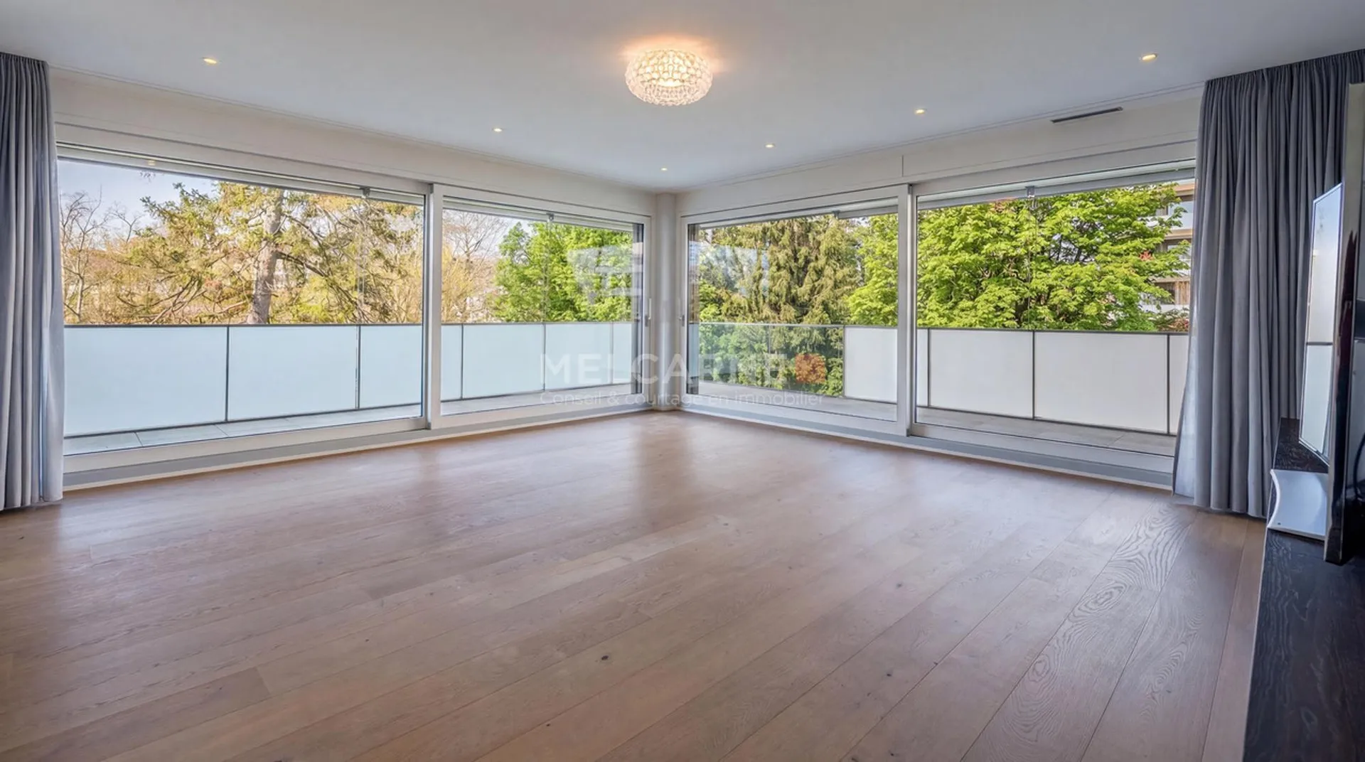 Exclusivité - Superbe appartement avec loggia