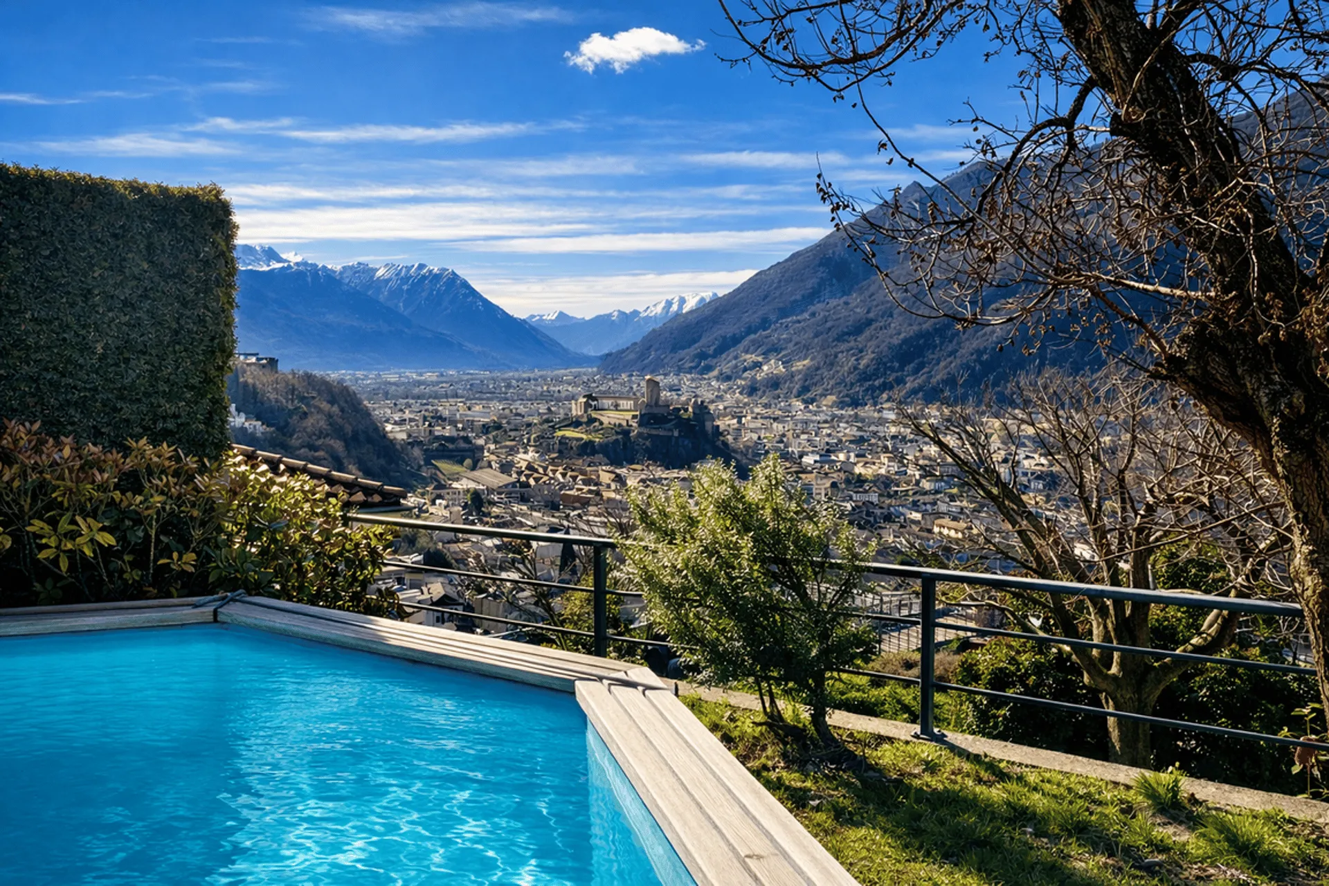BELLINZONA - VENDESI SOLEGGIATA PROPRIETÃ€ CON VISTA APERTA