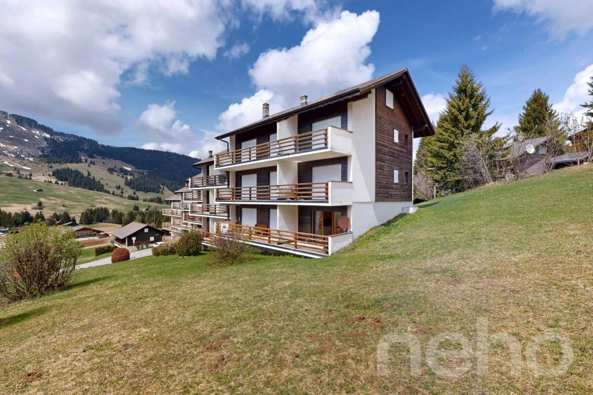 Exclusif: studio avec balcon et 4 couchages
