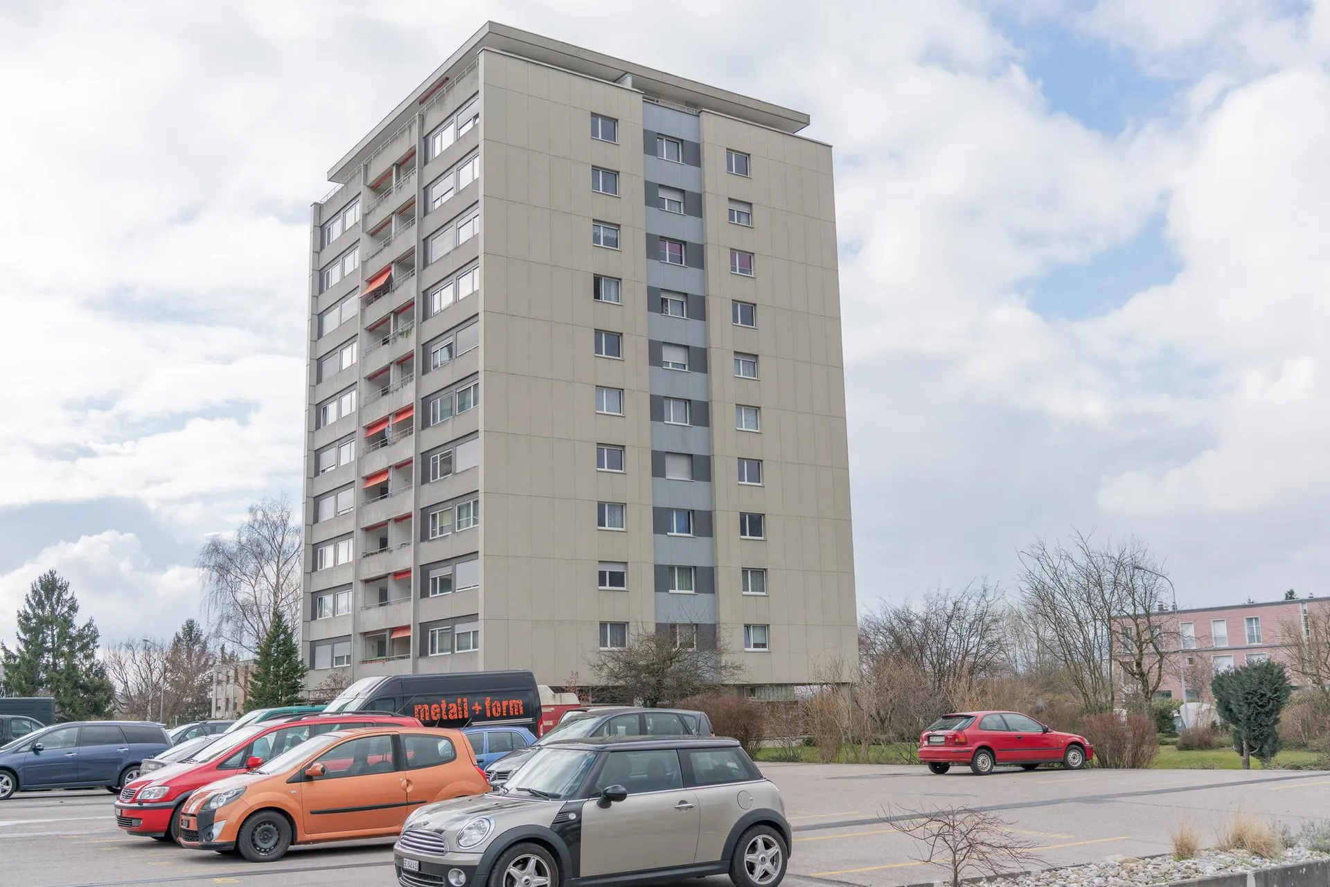 Komplett sanierte 4-Zimmerwohnung
